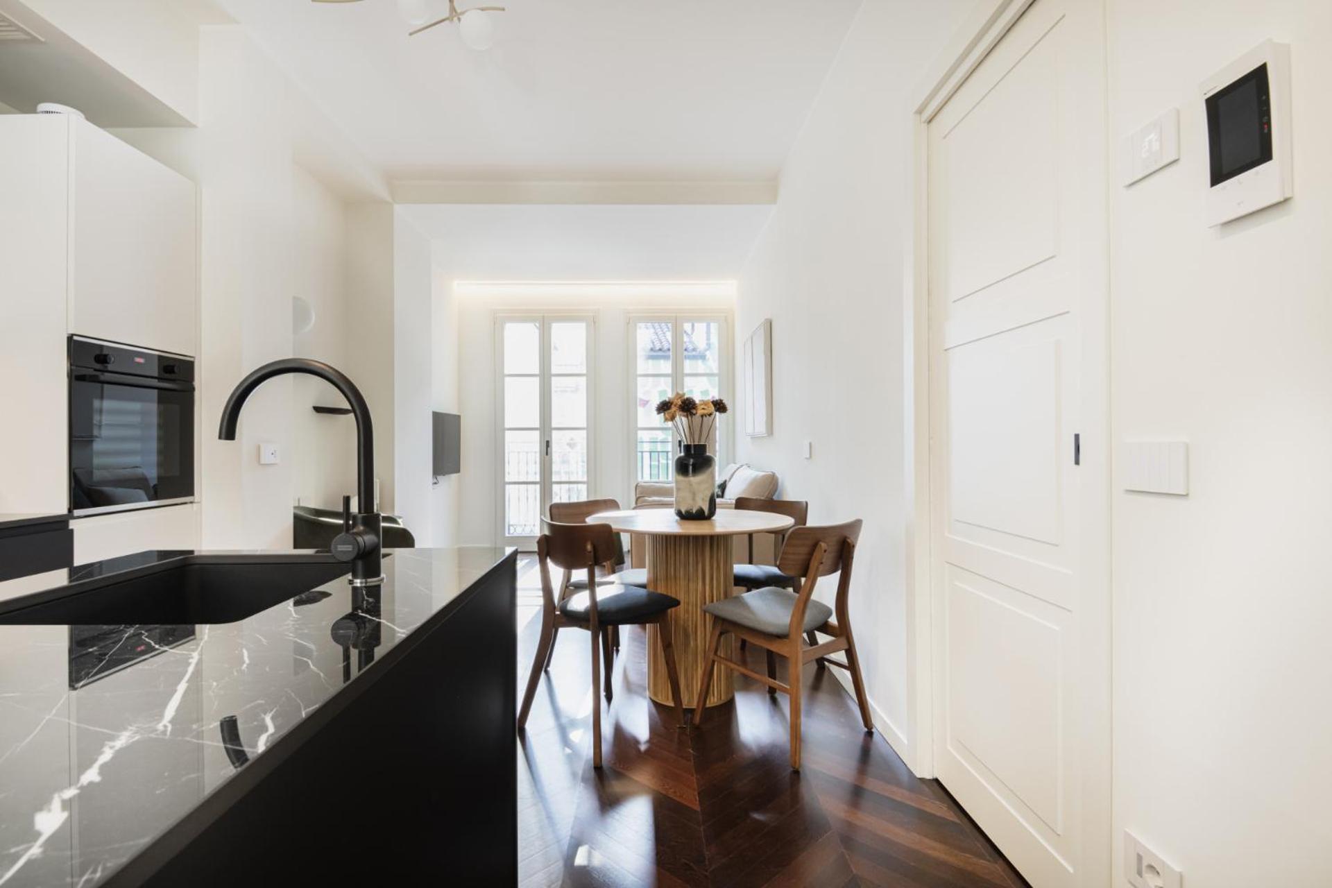 Easylife - Superbo Vicino Al Duomo Apartment