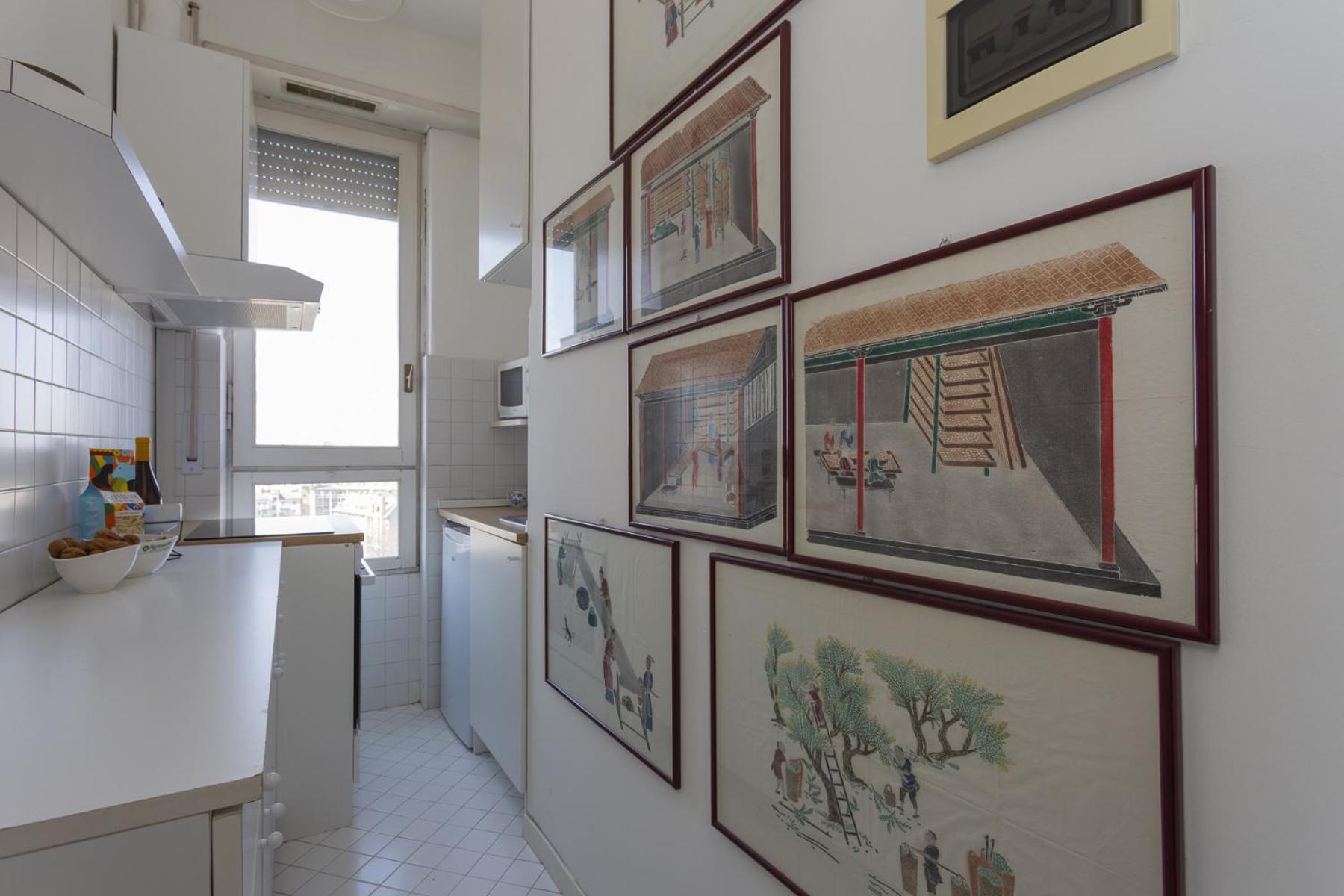 Skyline View Biancamano 1 Bdr With Balcony By Rentopolis Milan