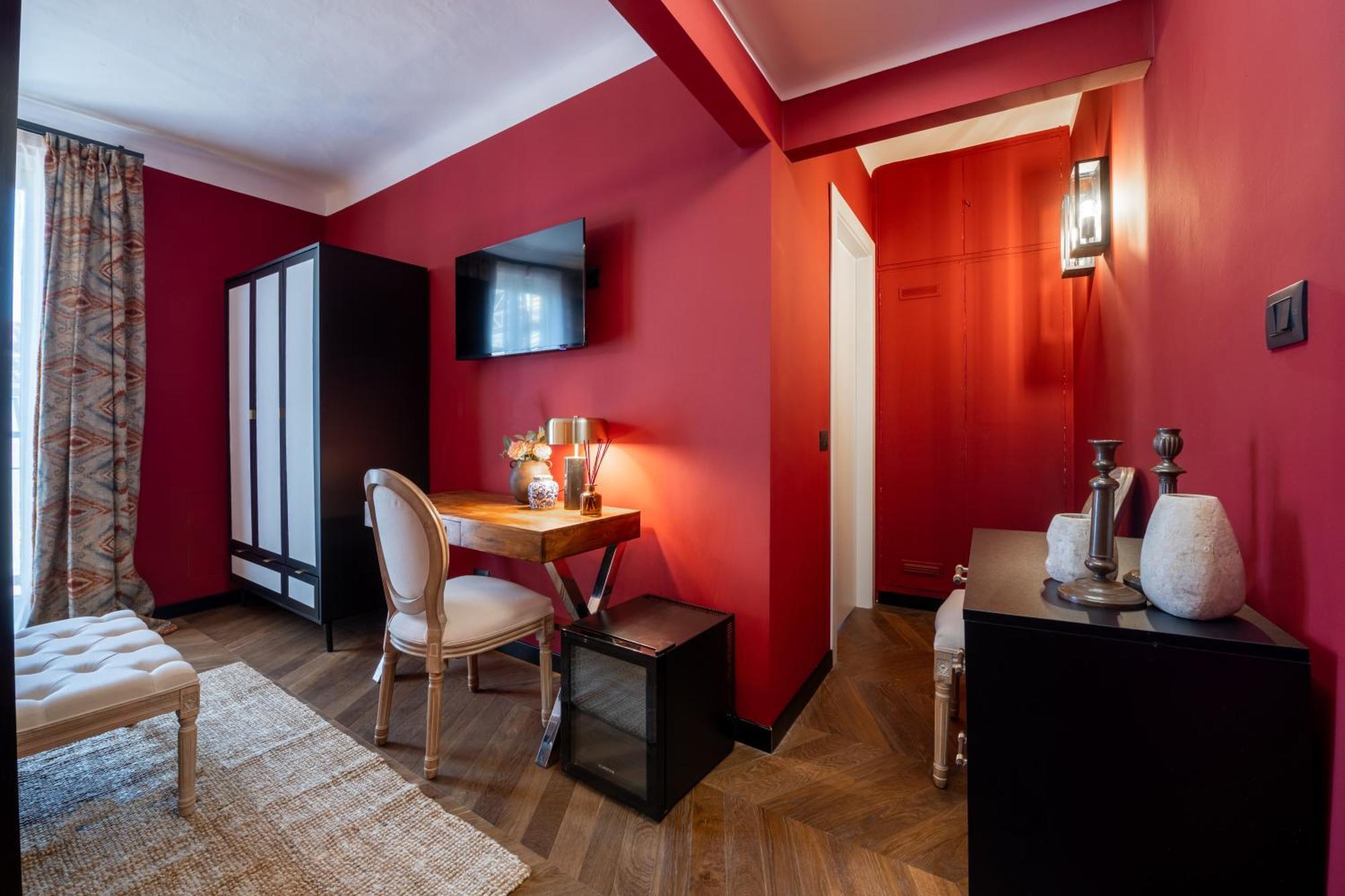 The Couper Bagutta Guest house