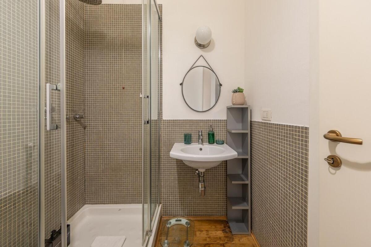 Apartment Meravigliosa Vista Su Citylife-famagosta M2,wifi Milan