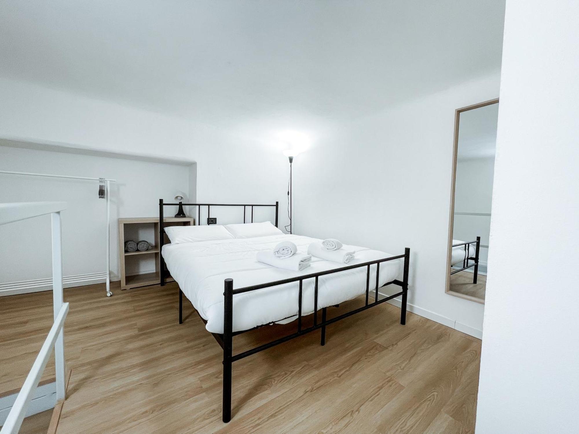 Watt Industrial Loft - Navigli District,
