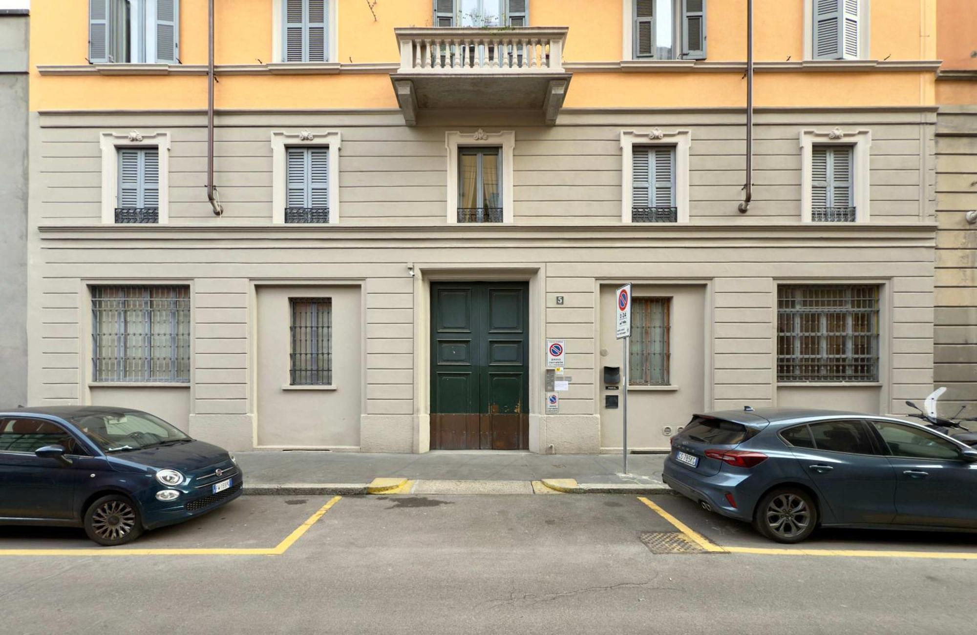 Homeby, Loft Cicco Urban Elegance In Apartment Milan