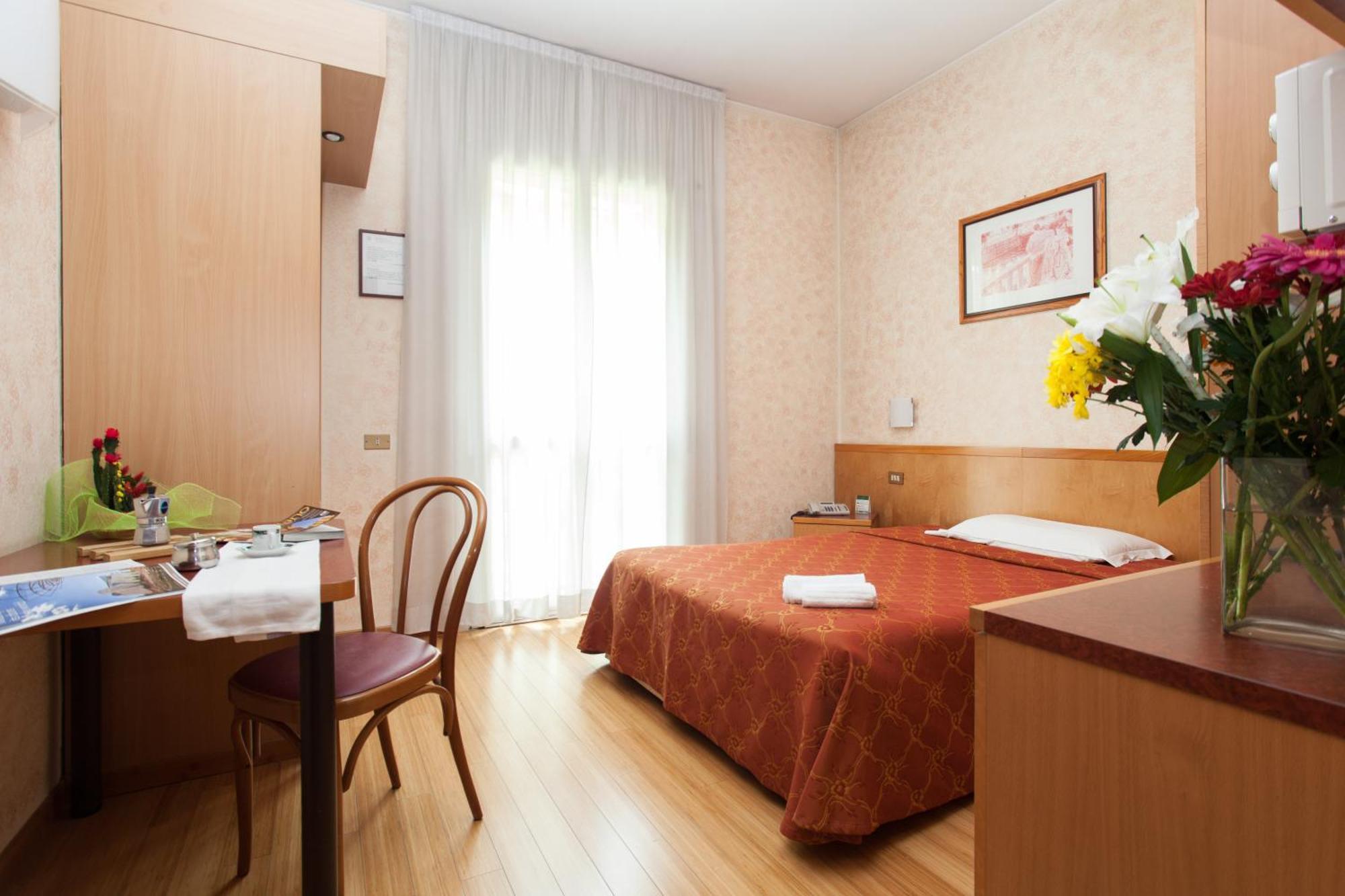 Aparthotel Ih Argonne Park