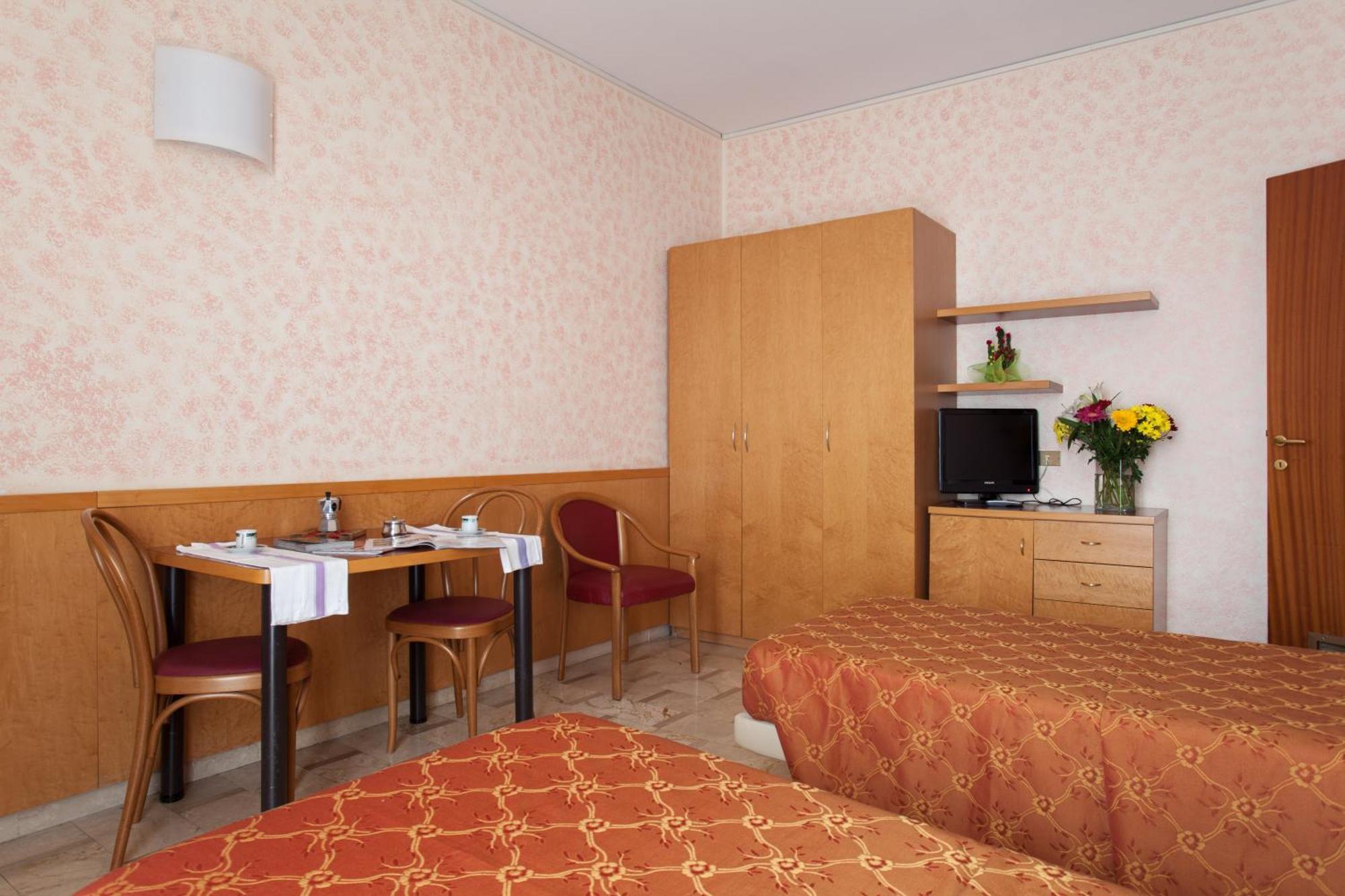 Aparthotel Ih Argonne Park