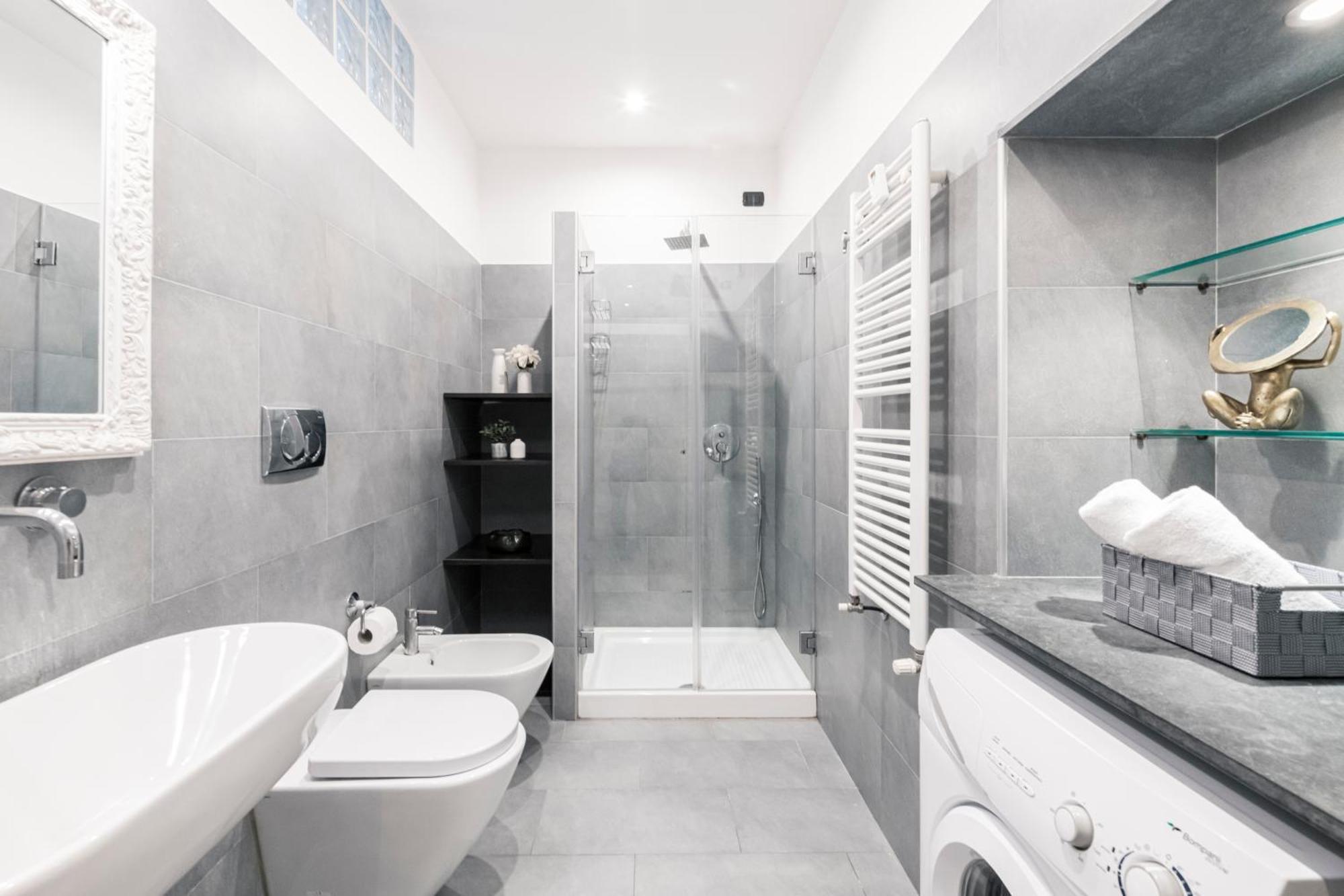Easylife - Spacious On The First Floor In The Gae Aulenti Area Milan