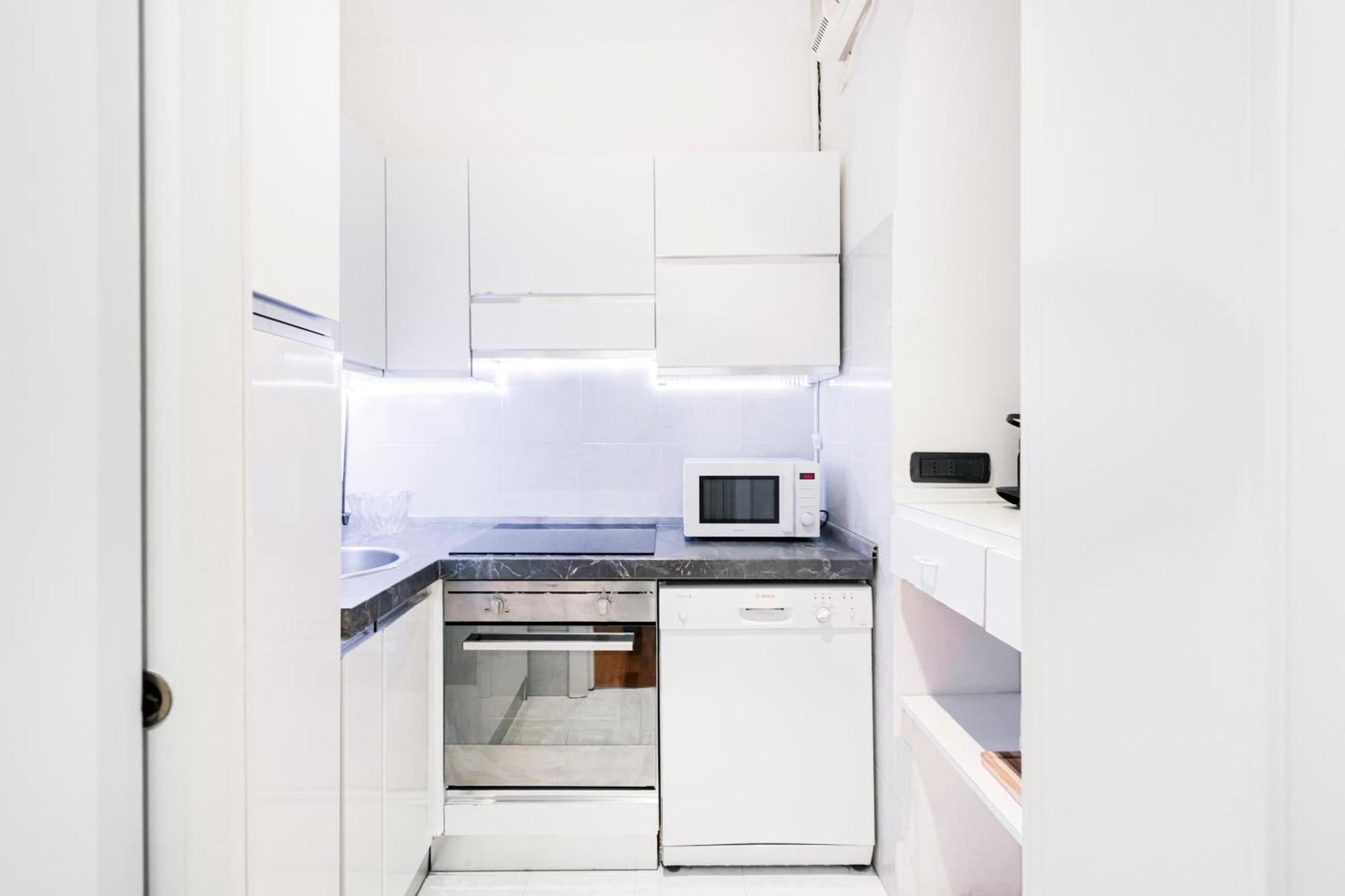 Easylife - Spacious On The First Floor In The Gae Aulenti Area * Milan