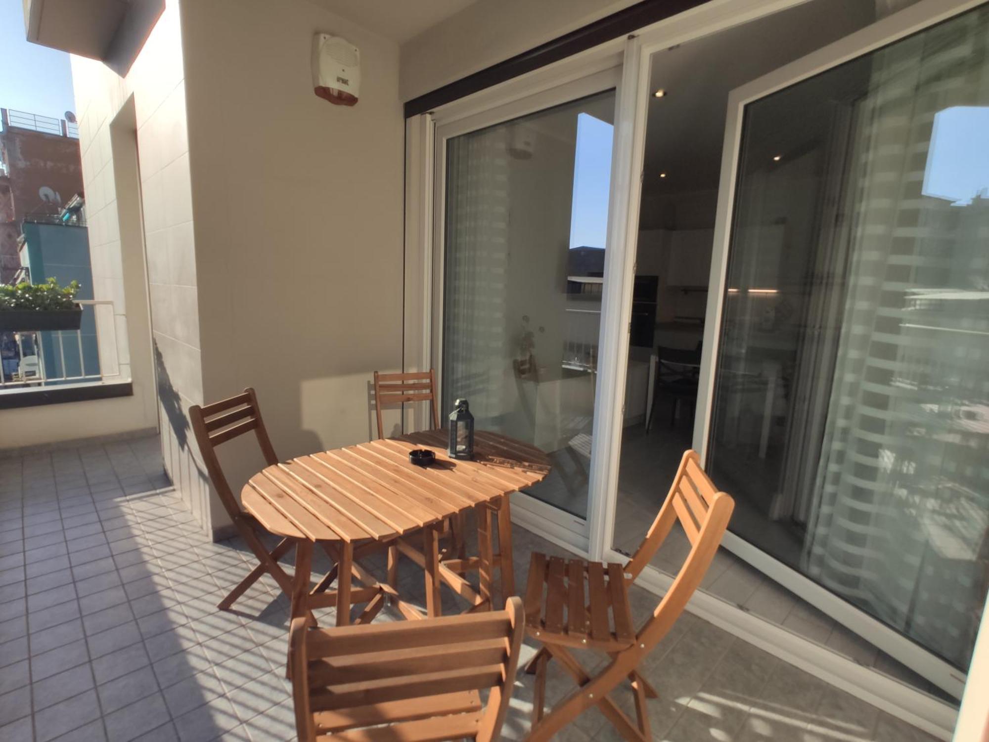 Matthias - - Modern And Cozy Flat, Close To The Metro - 10min From Station *