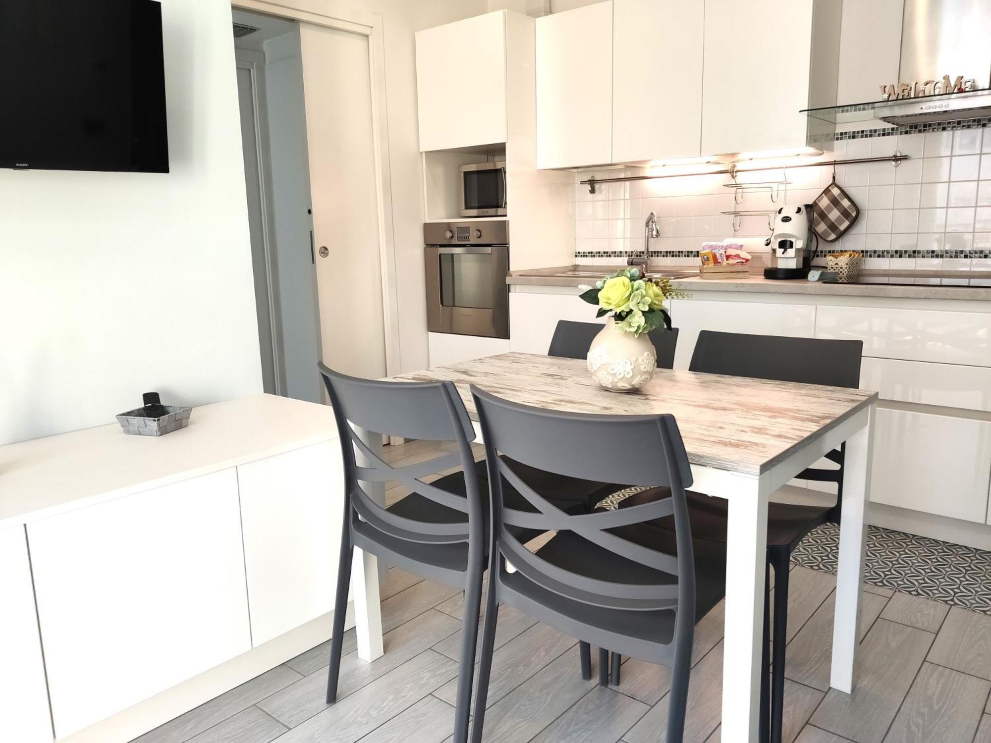 Matthias - - Modern And Cozy Flat, Close To The Metro - 10min From Station * Milan