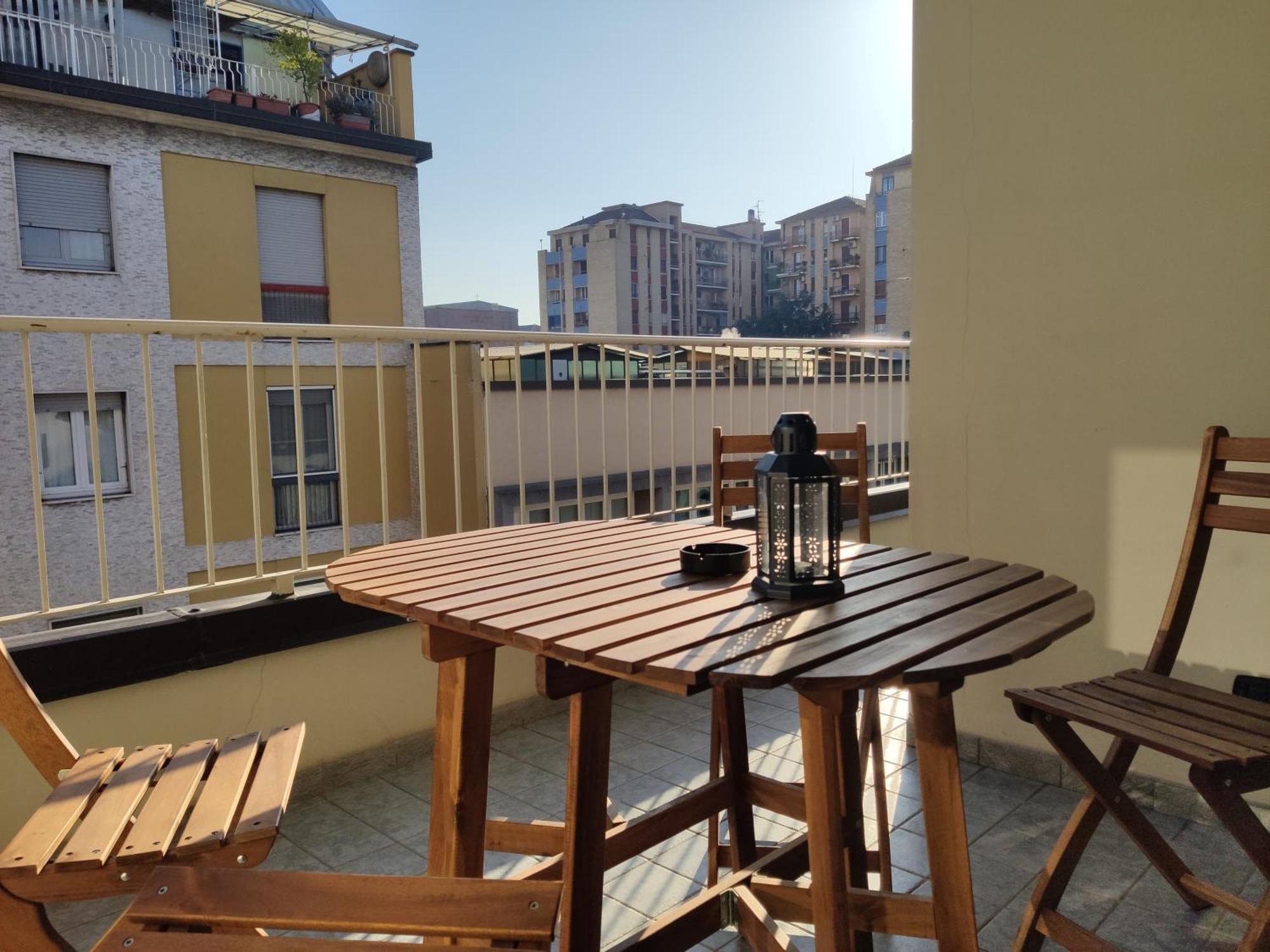 Matthias - - Modern And Cozy Flat, Close To The Metro - 10min From Station Apartment