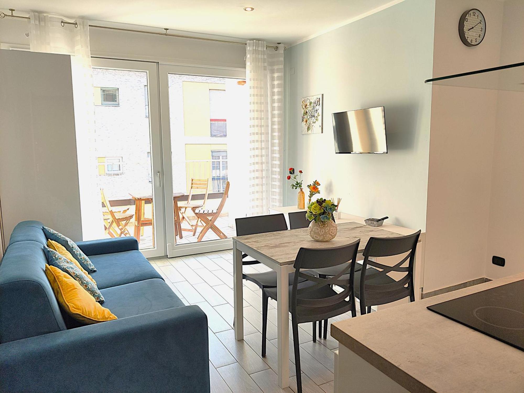 Matthias - - Modern And Cozy Flat, Close To The Metro - 10min From Station Apartment