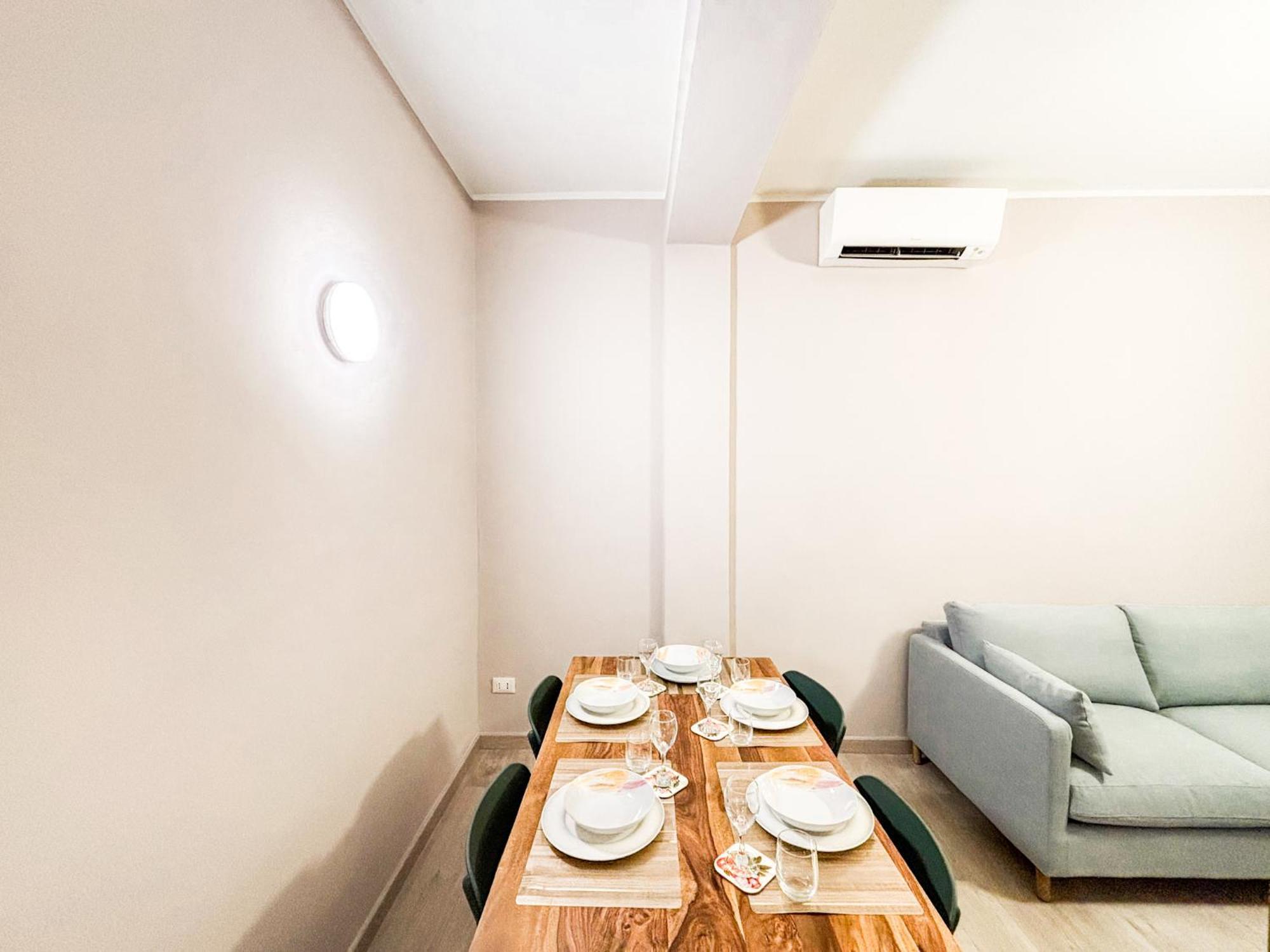 Apartment Nel Cuore Di Via Tortona Milan