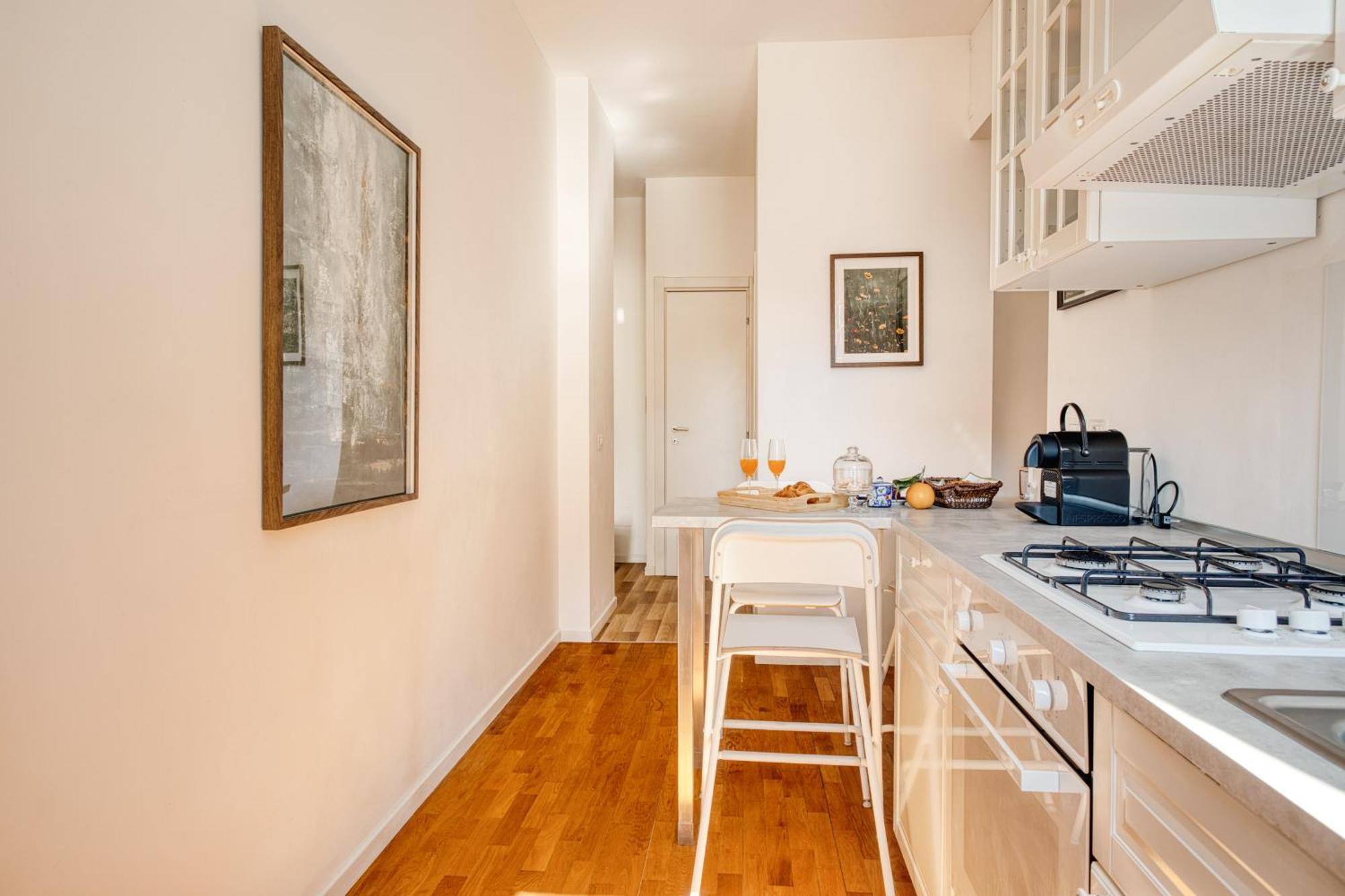 Elegance & Relax - Tennis, Child Park, 20 Minutes From Duomo Apartment *