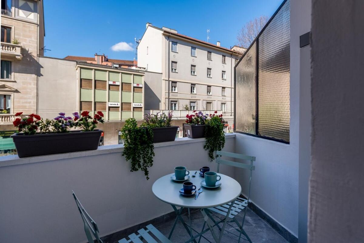 Bright Elegant Flat With Balcony, Portello Apartment