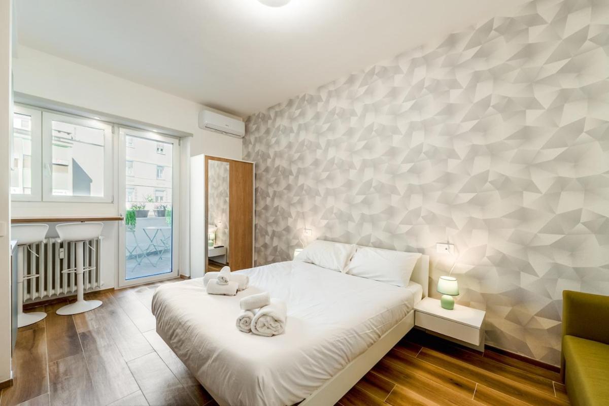 Apartment Bright Elegant Flat With Balcony, Portello Milan
