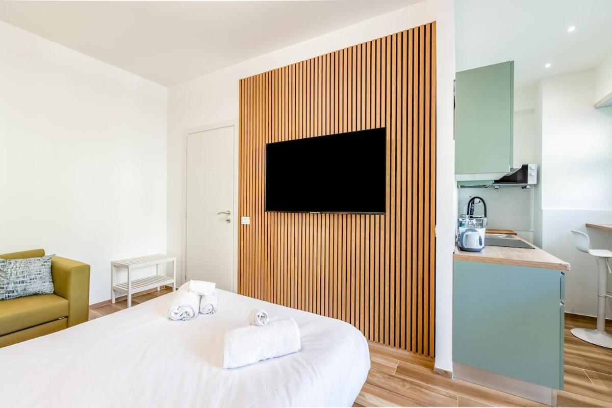 Bright Elegant Flat With Balcony, Portello Apartment *
