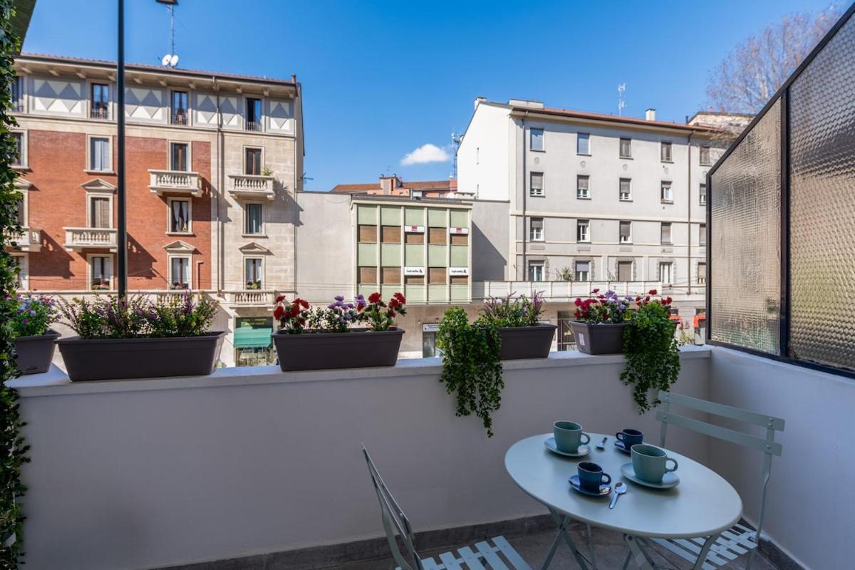 Bright Elegant Flat With Balcony, Portello Apartment