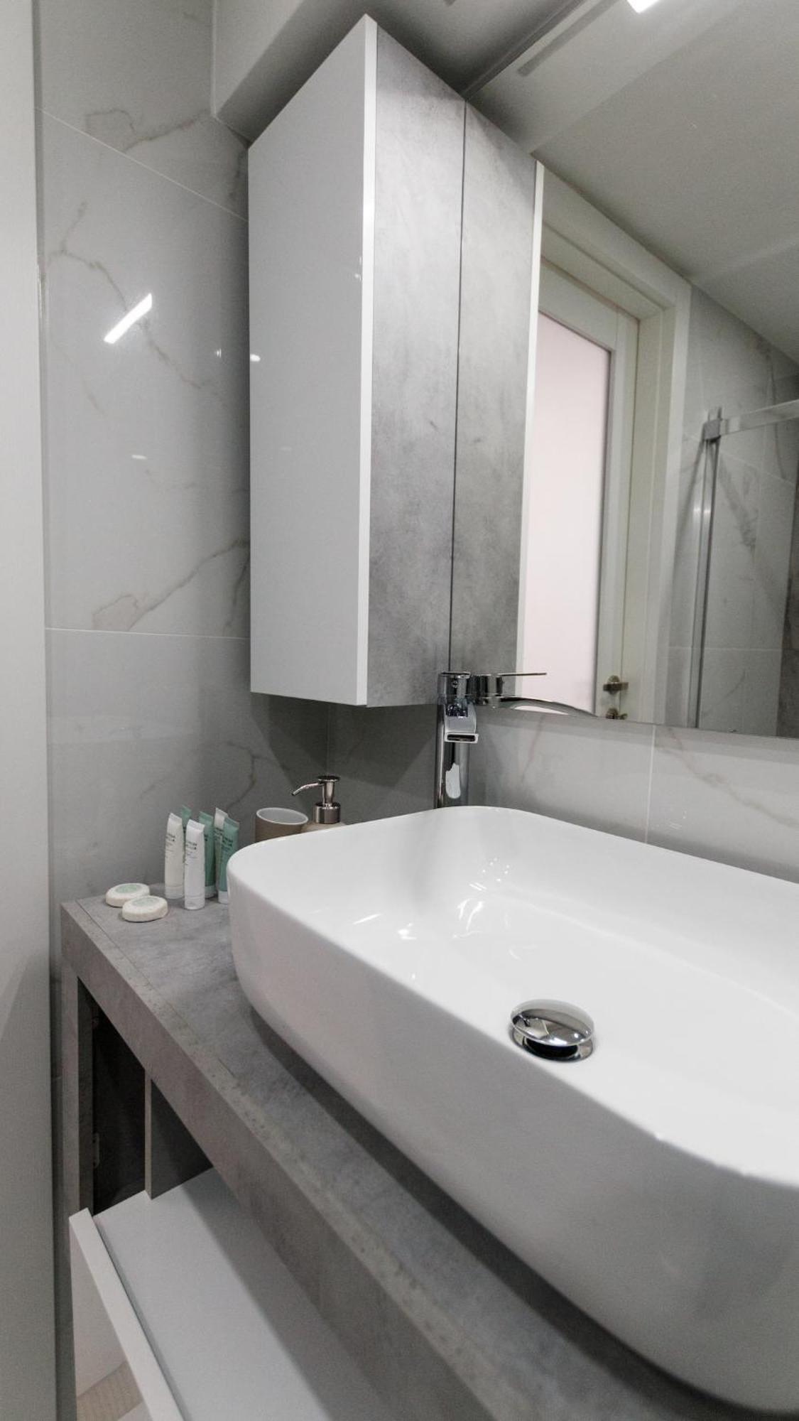 Apartment Noe Luxury & -