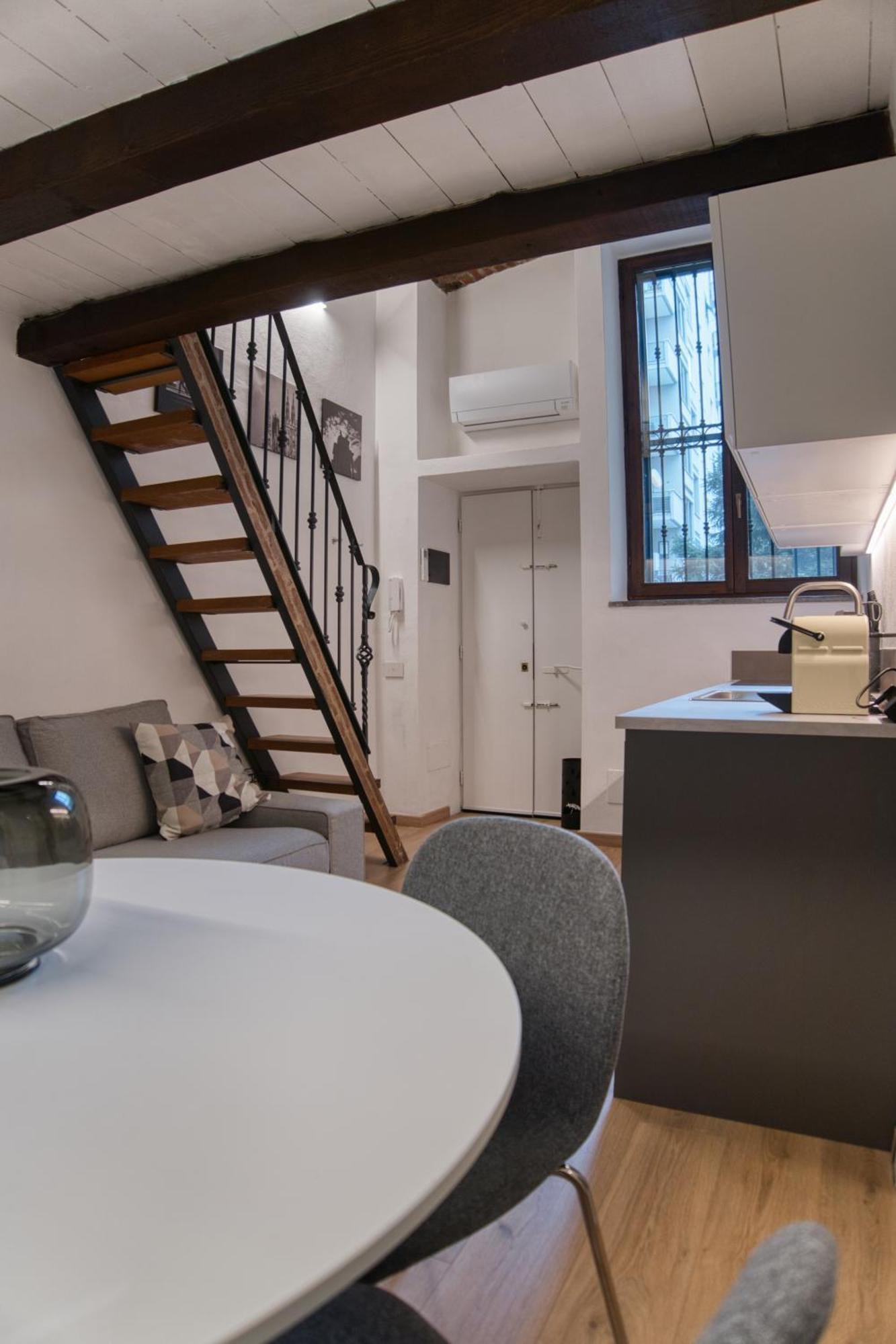 Chich And Modern Mini-loft Navigli Apartment