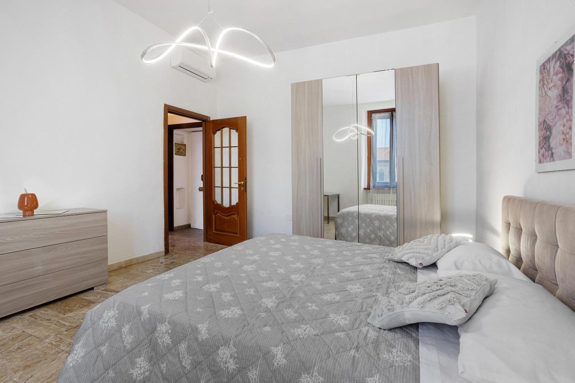 Apartment Argentina Milan