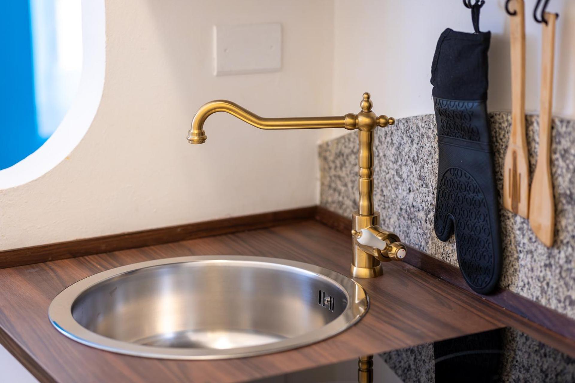 Elegant And Stylish Design In Brera Near The Metro Apartment Milan