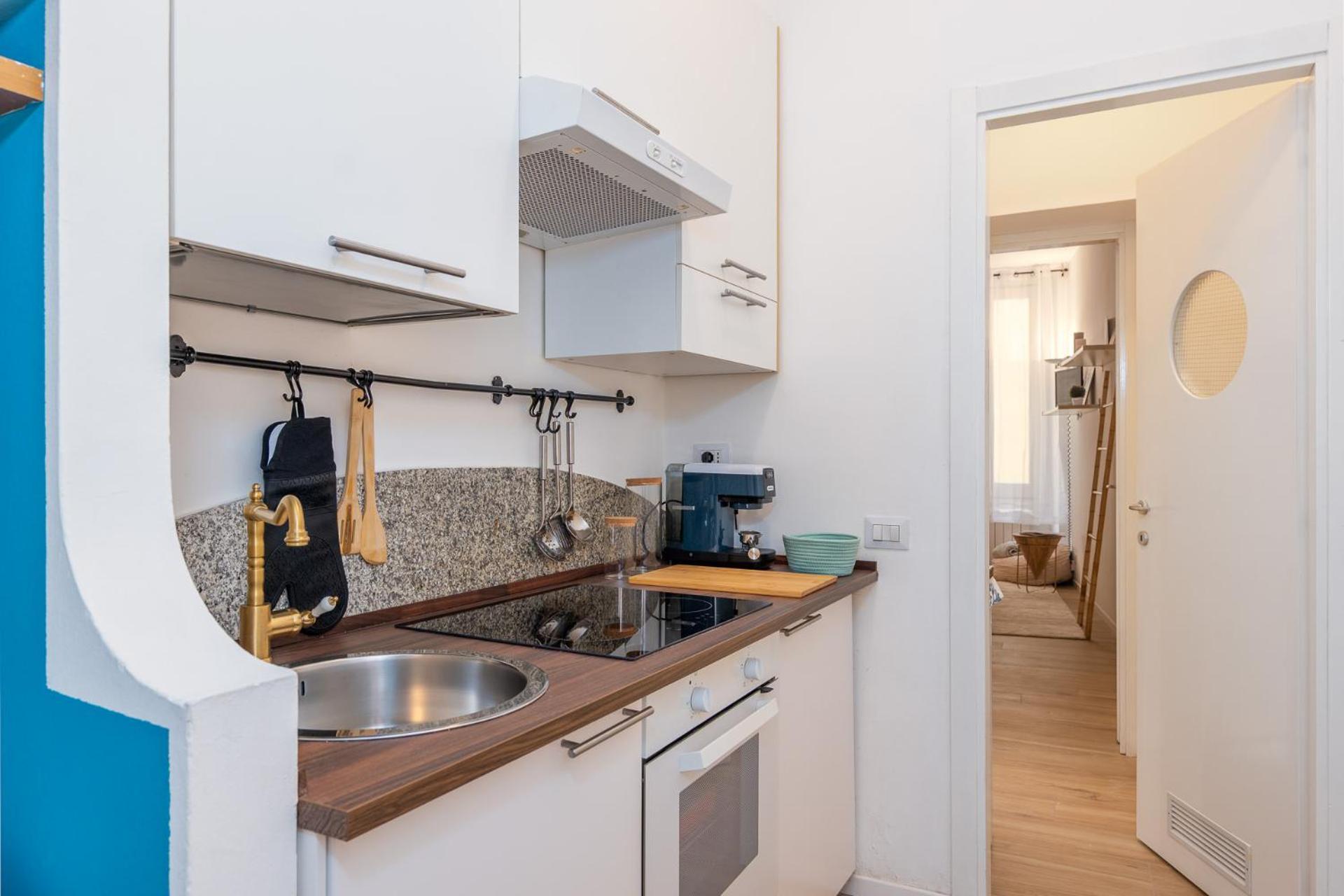 Elegant And Stylish Design In Brera Near The Metro *