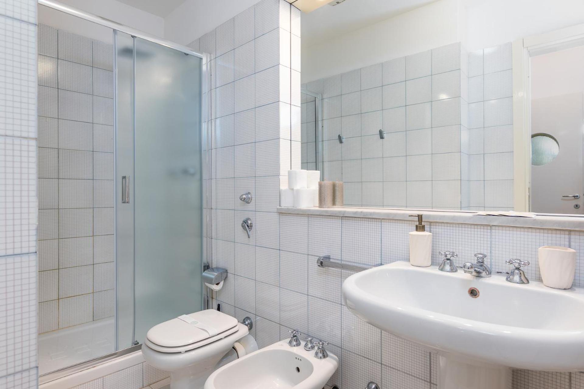 Elegant And Stylish Design In Brera Near The Metro *