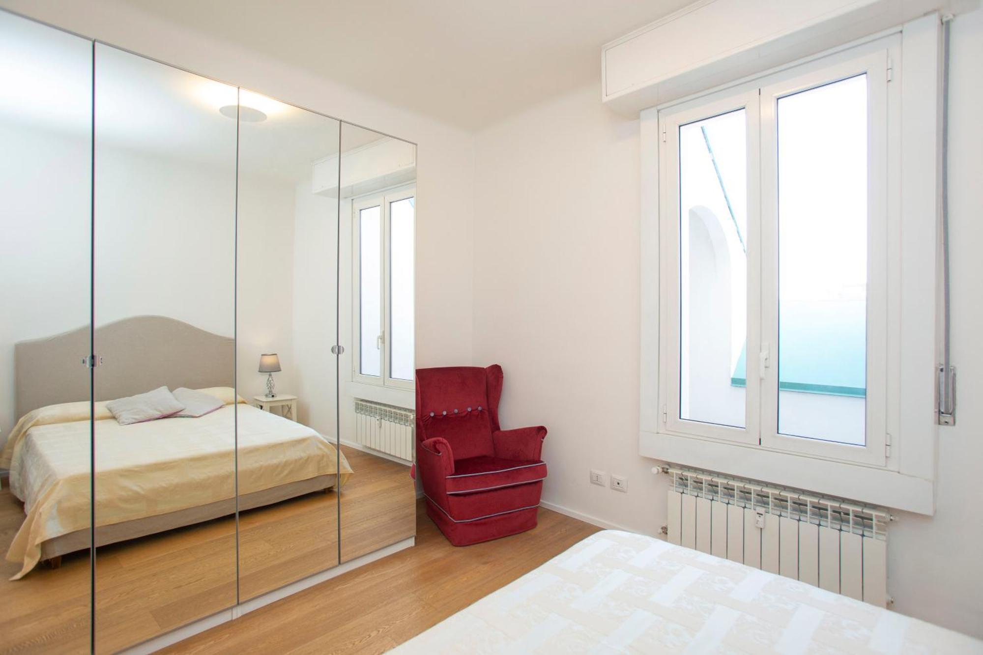 Exclusive Location, Cozy And Modern Milan