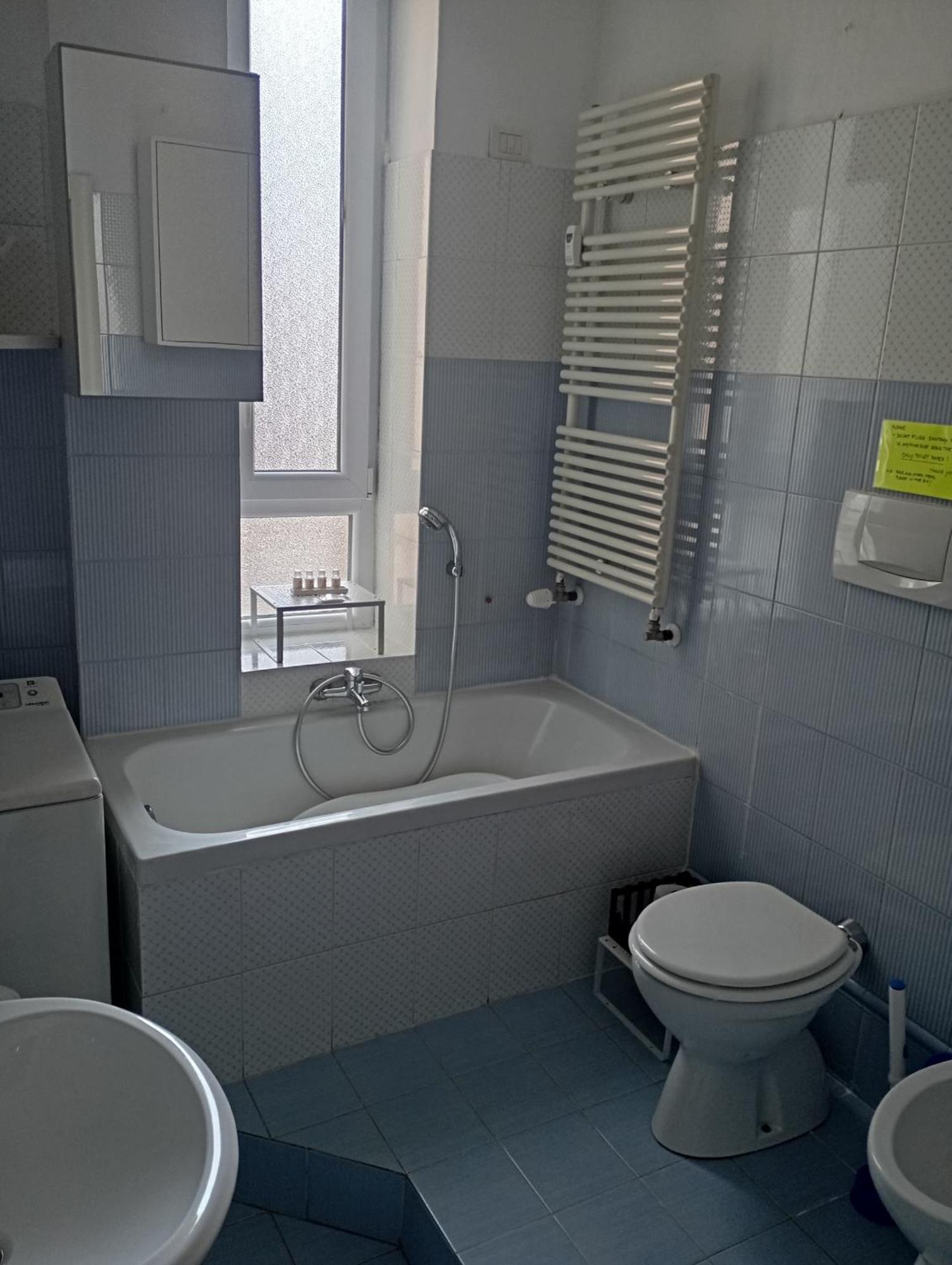 Apartamento Flores Home, Vintage Charm Near Center & Navigli