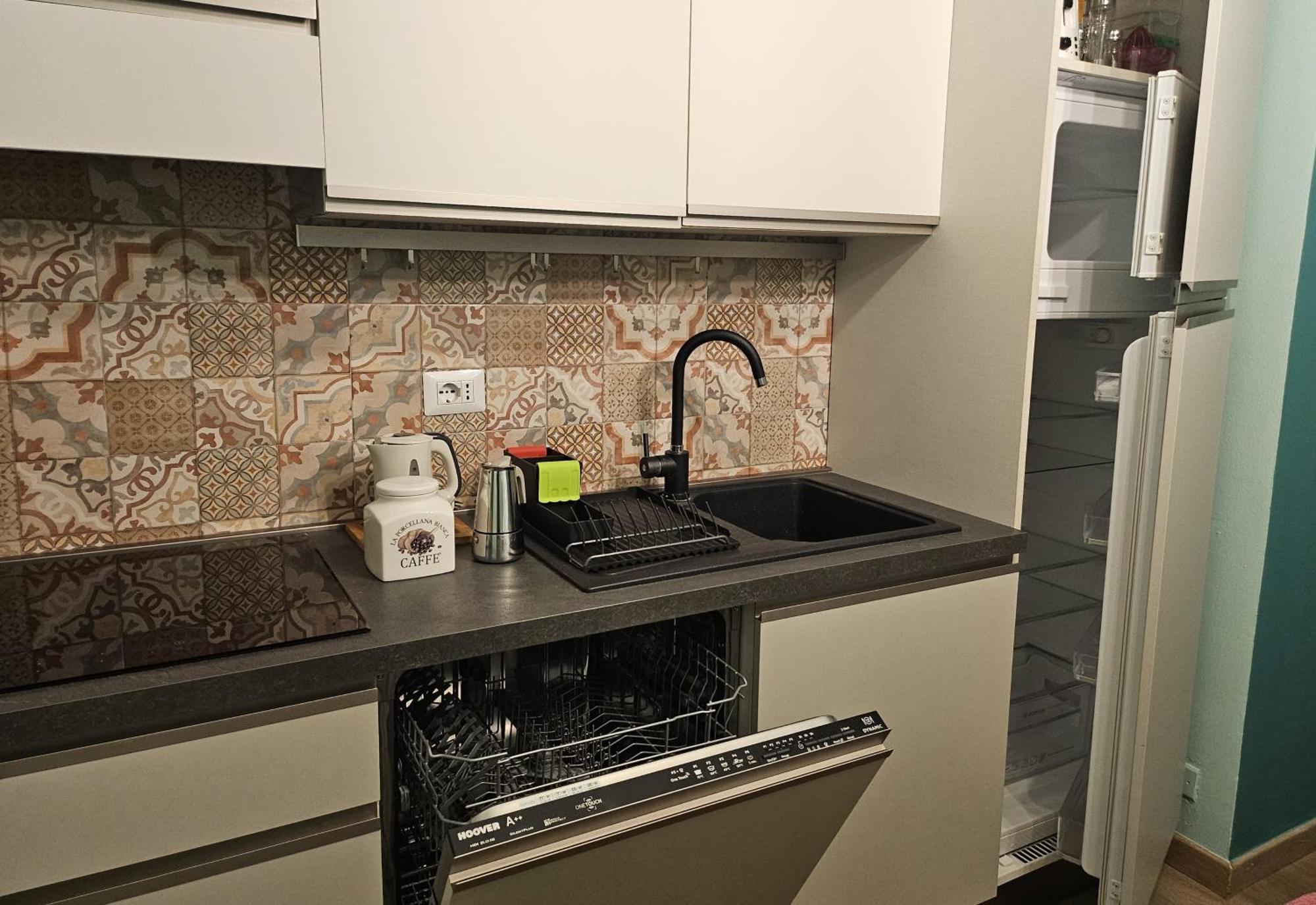 Comfortable Flat Inside Isola And Garibaldi District * Milan