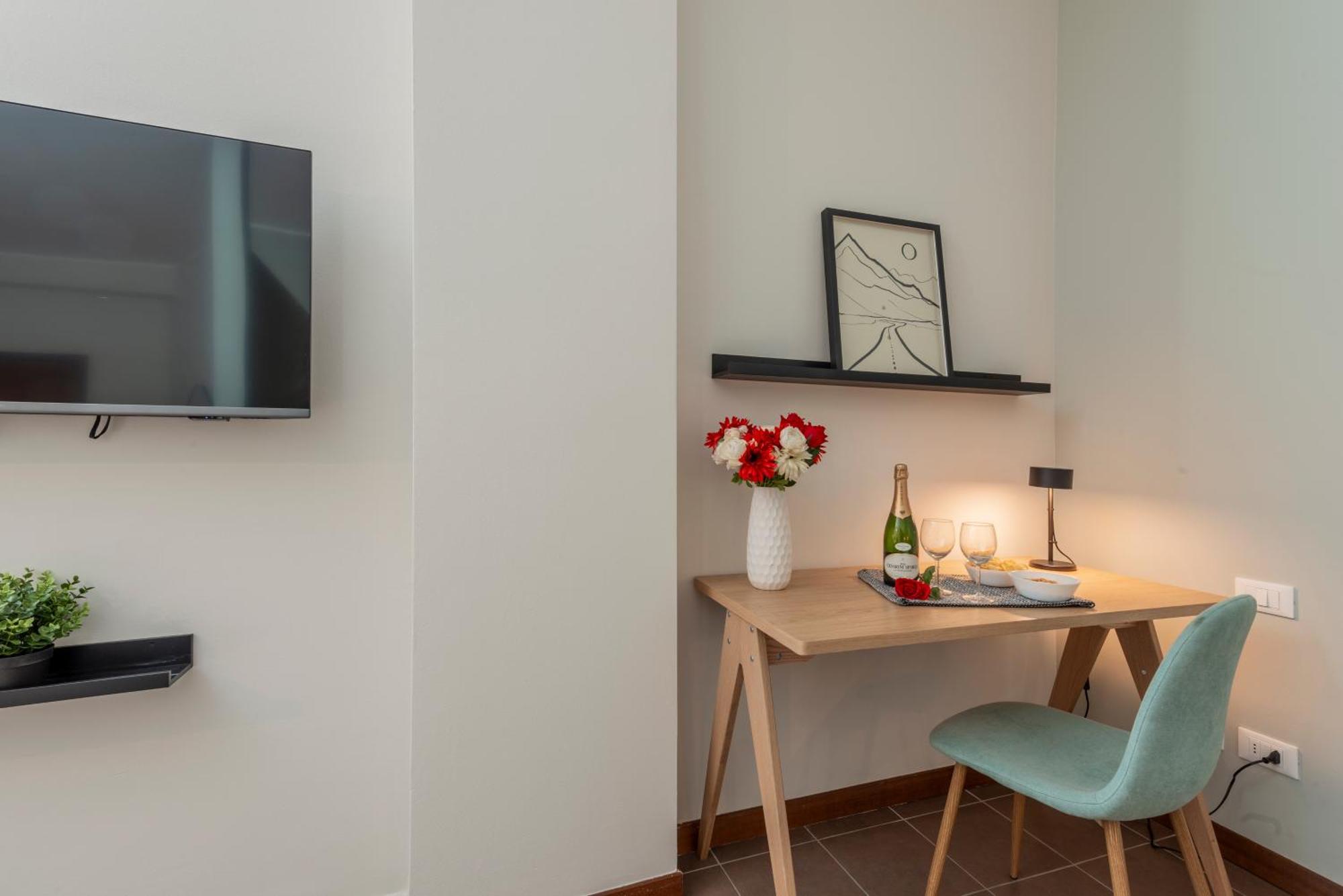 Bazzi, 49 - Bocconi Apartment *