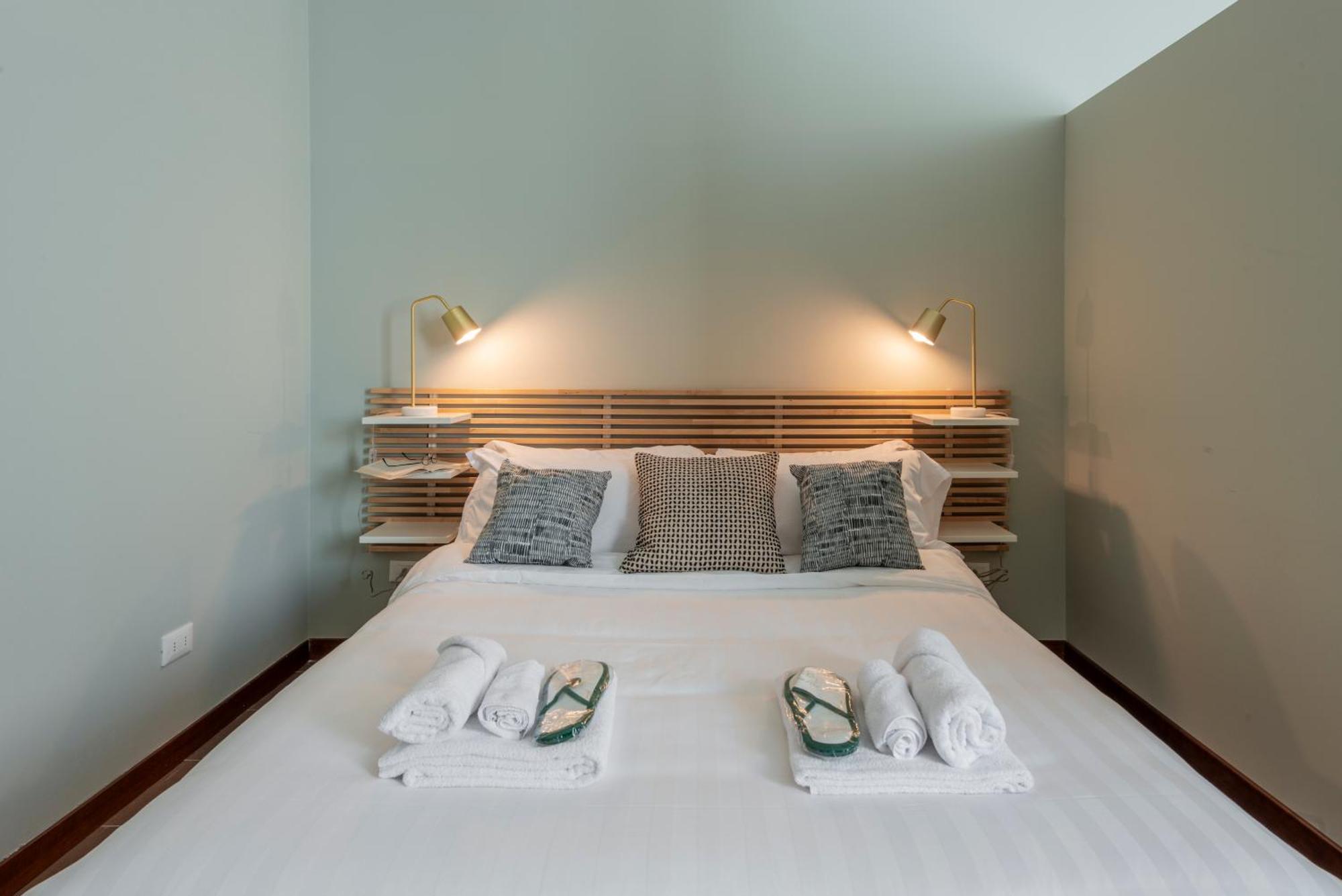 Apartment Bazzi, 49 - Bocconi Milan