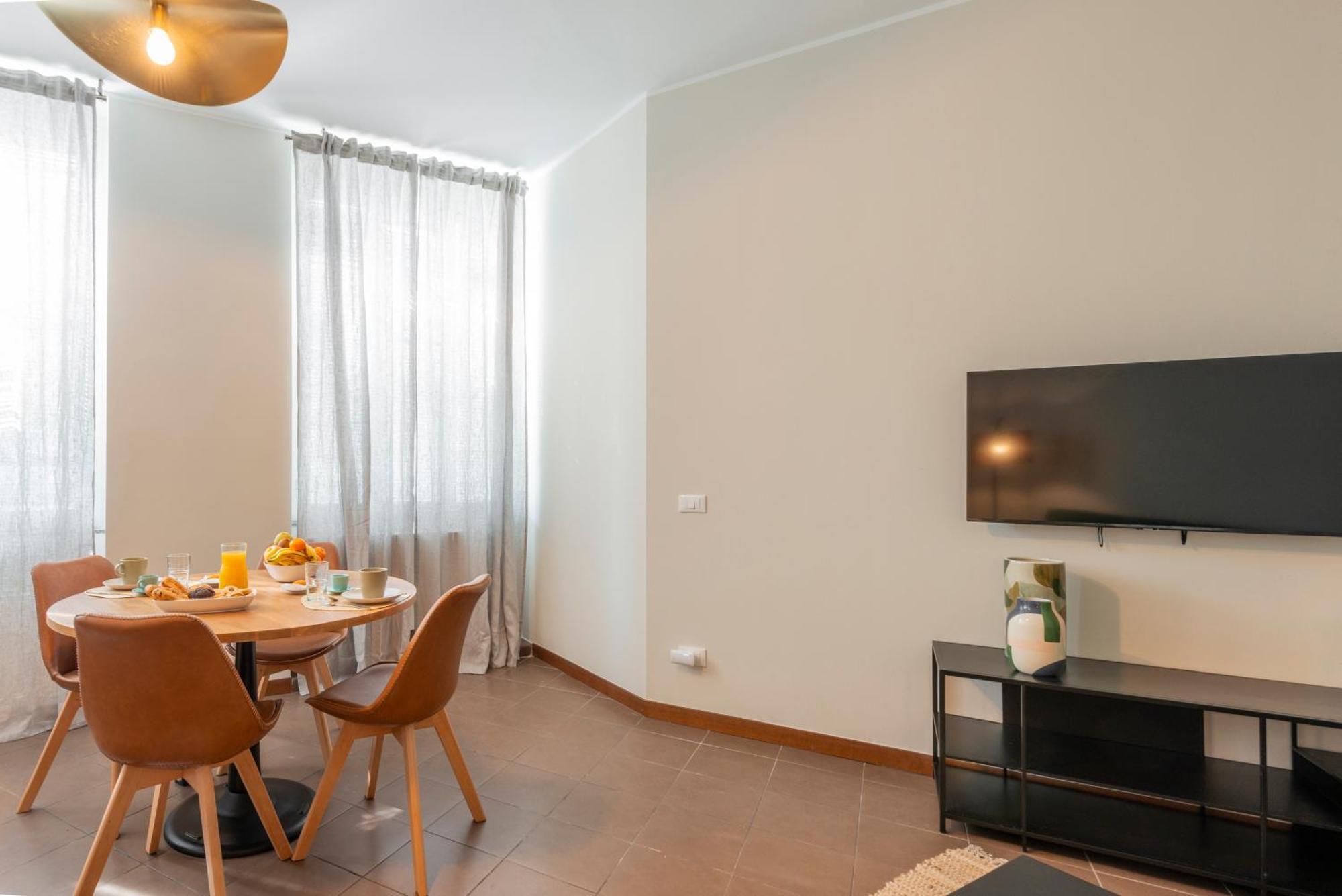 Bazzi, 49 - Bocconi Apartment