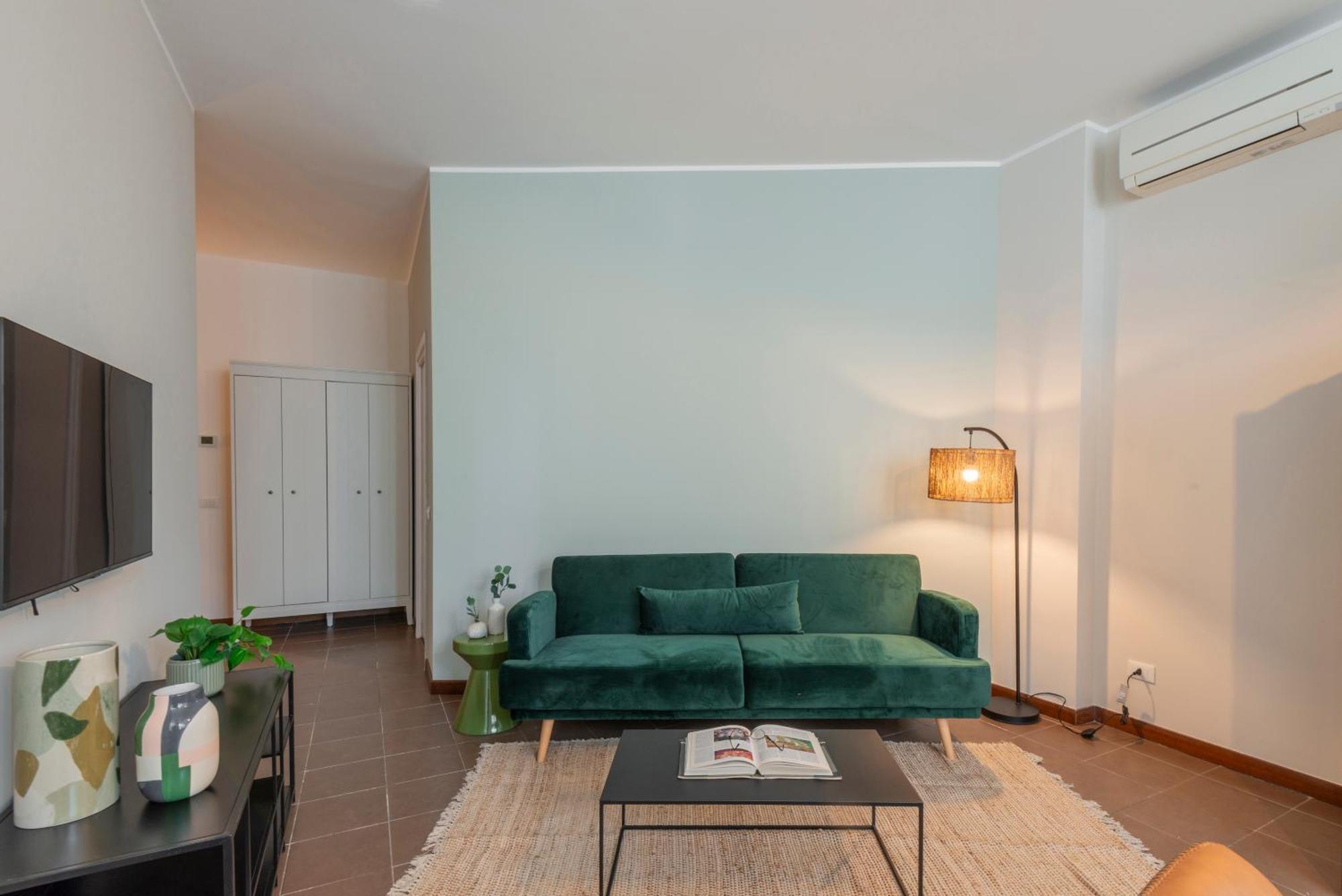 Bazzi, 49 - Bocconi * Milan