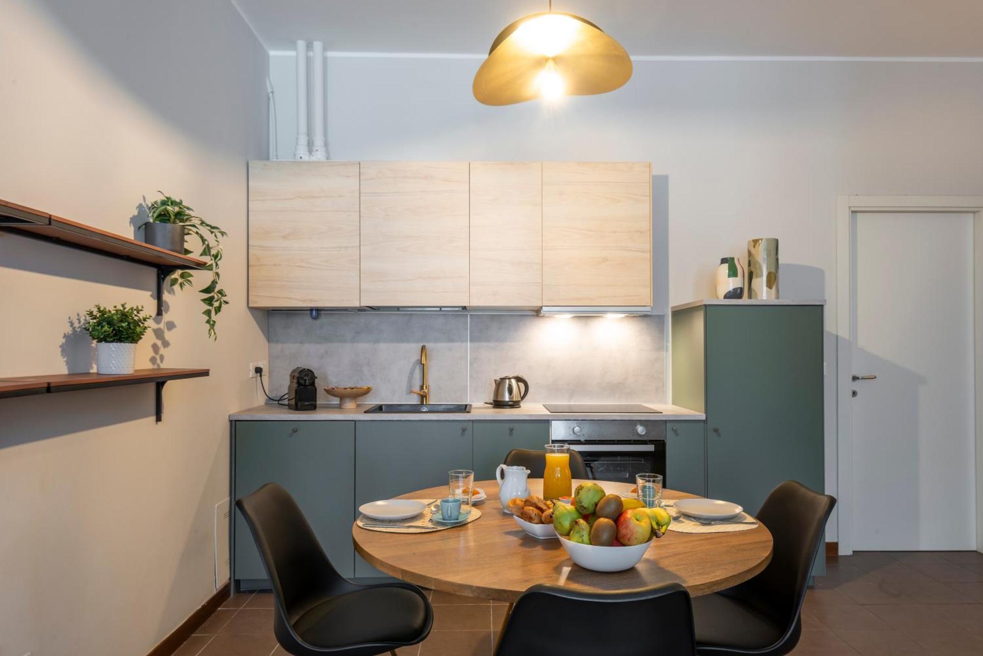 Bazzi, 49 - Bocconi Apartment Milan
