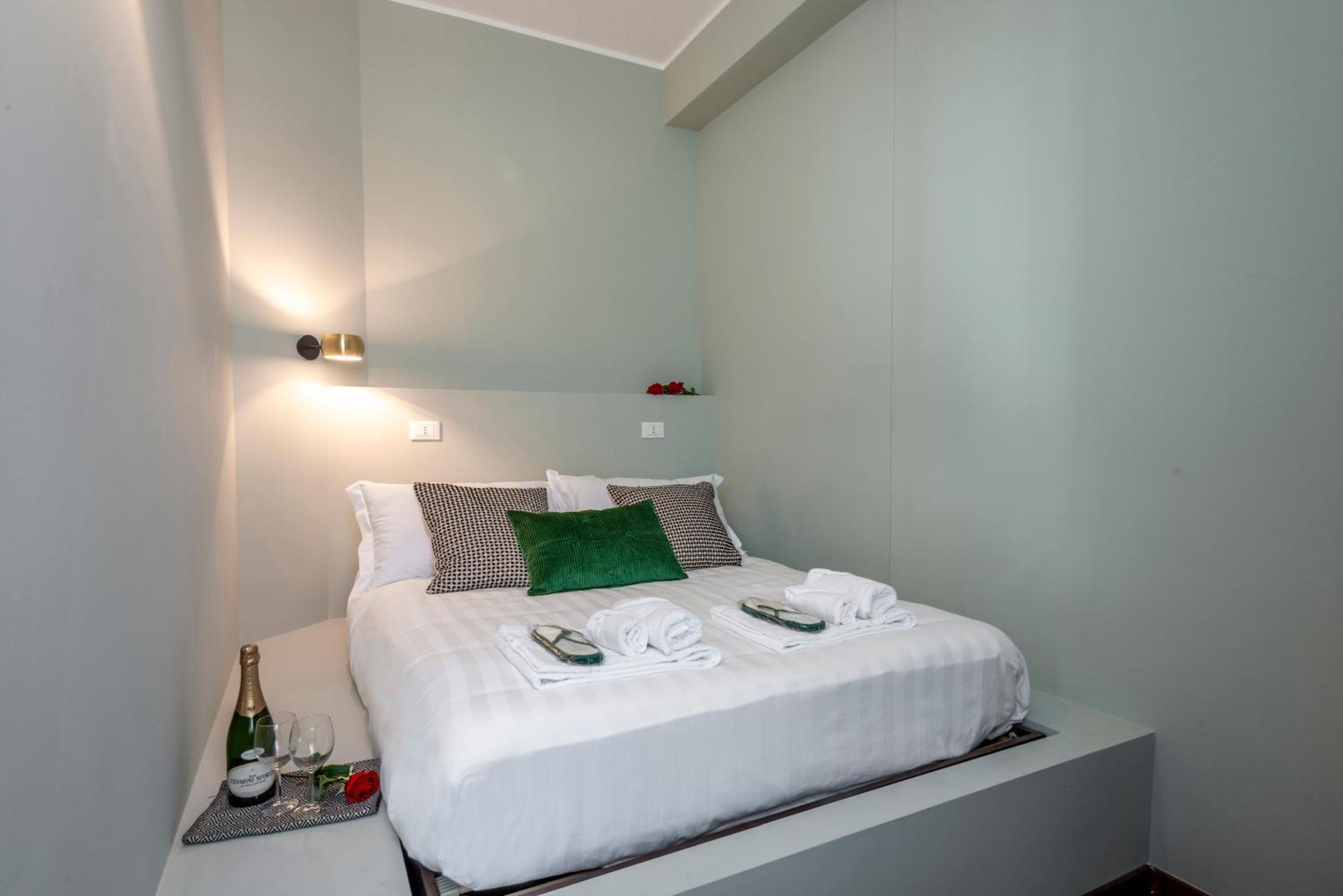 Apartment Bazzi, 49 - Bocconi Milan