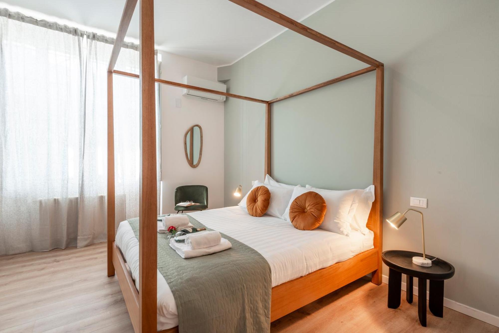 Bazzi, 49 - Bocconi Apartment Milan