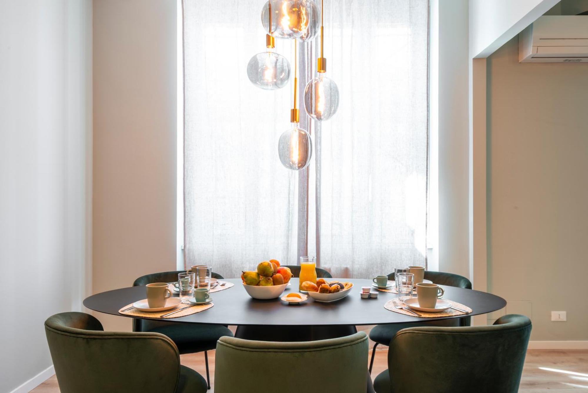 Apartment Bazzi, 49 - Bocconi Milan