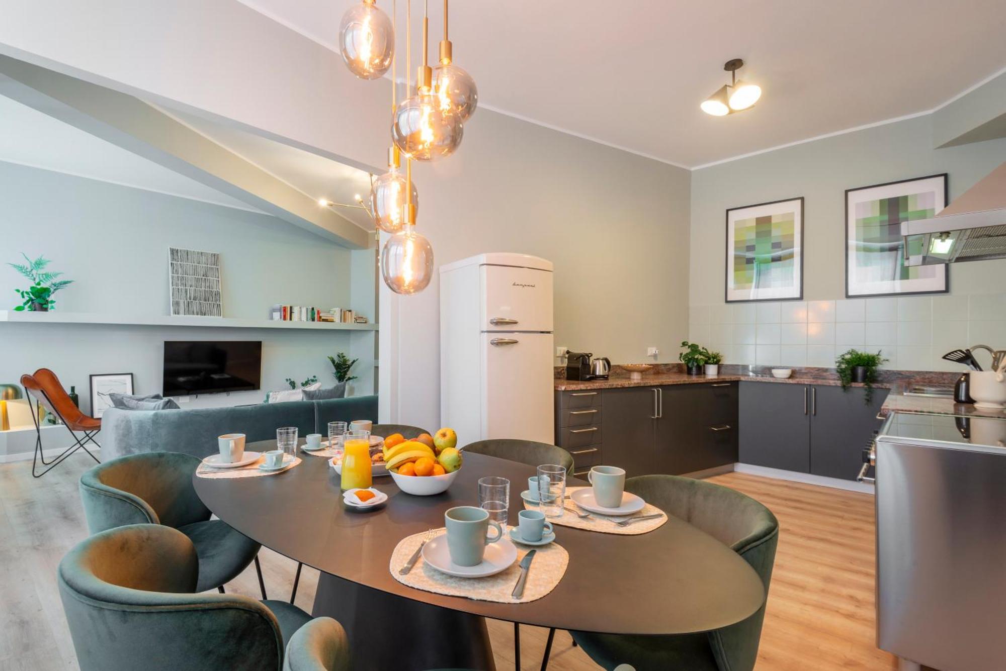 Bazzi, 49 - Bocconi Apartment *