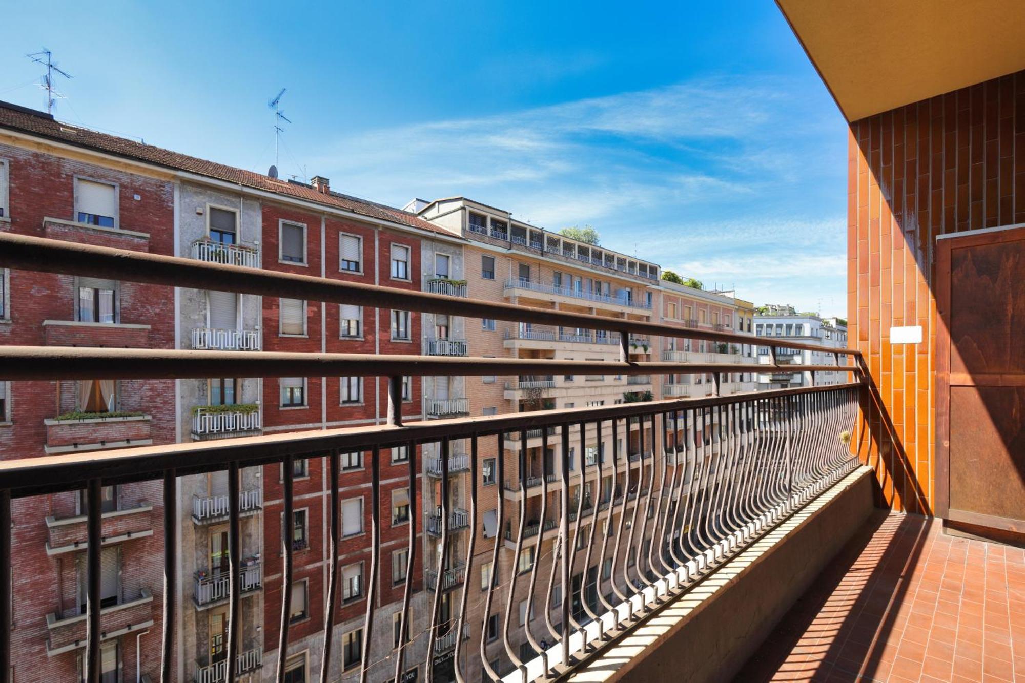 Sunny Hideaway Milan