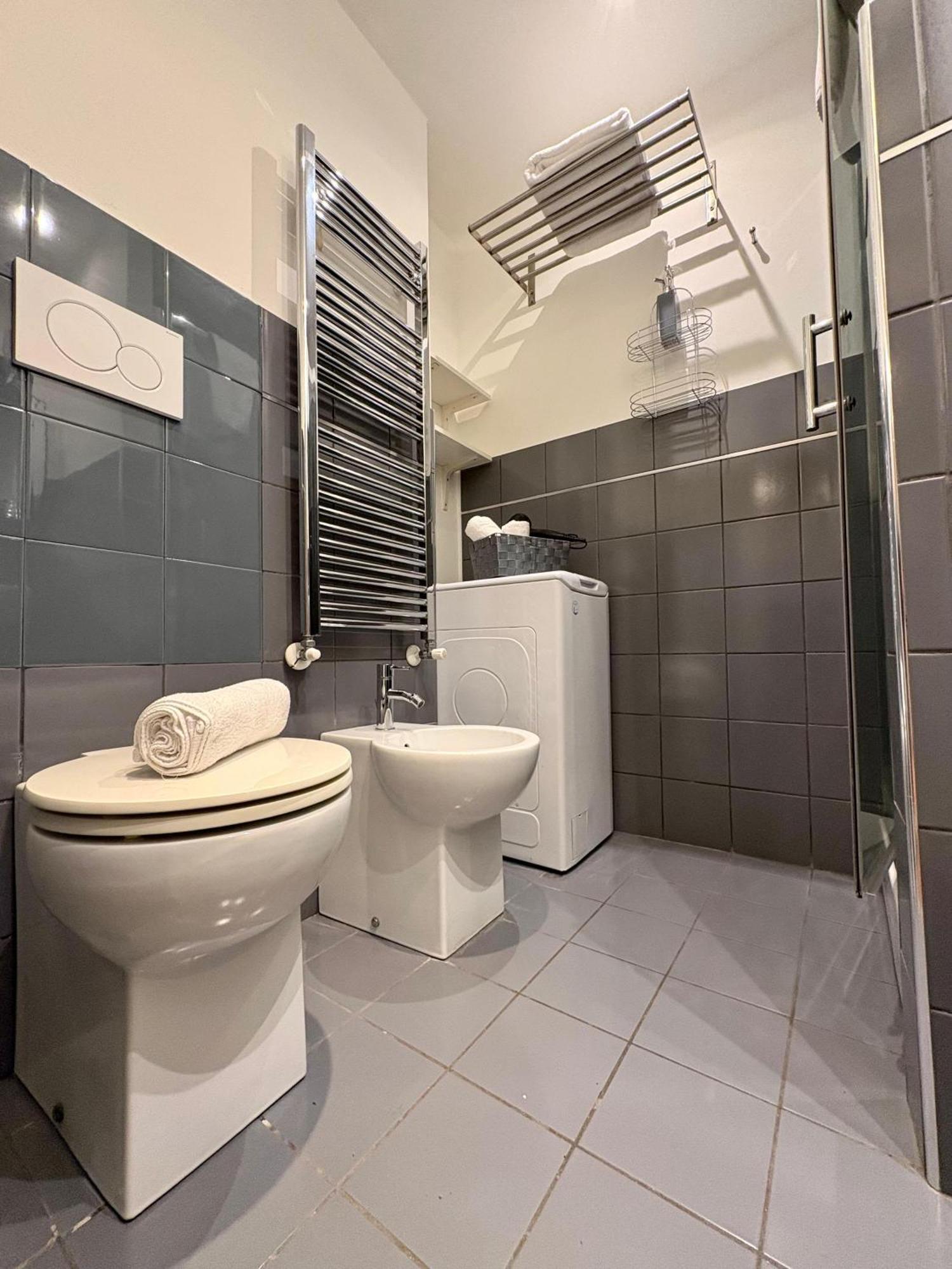 Historic Center Flat- Duomo 10m-m4 Vetra Apartment Milan