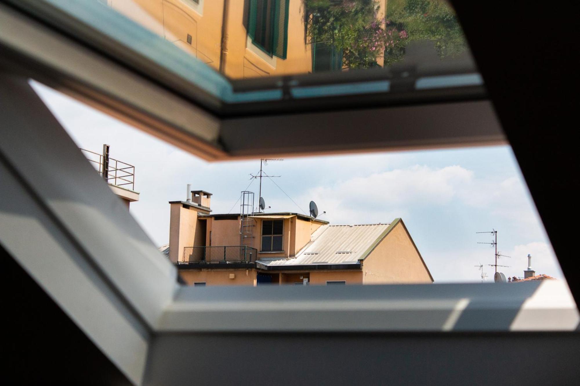 Cozy Attic Recently Renovated Apartment