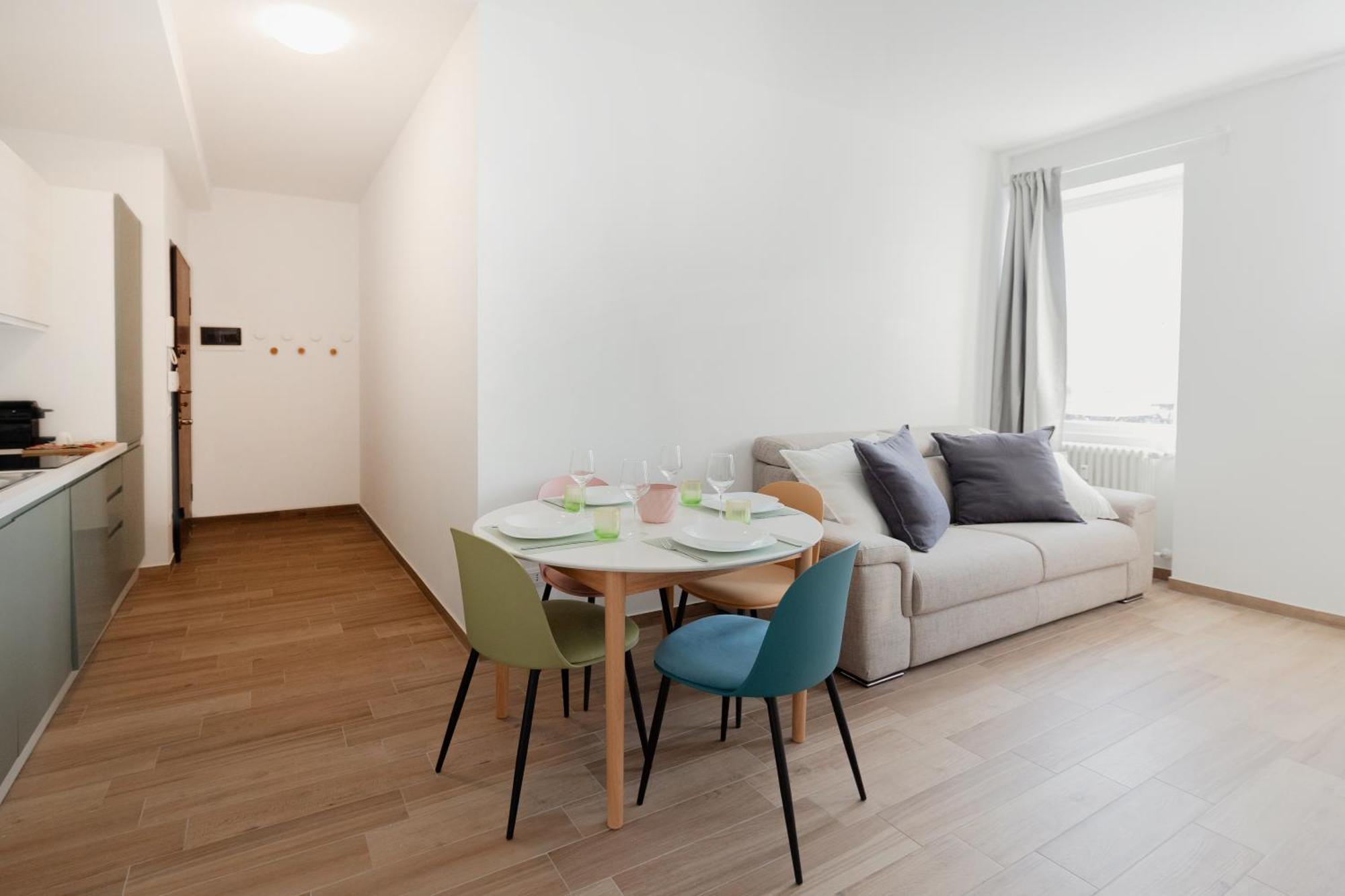 Gohost - Cozy And Bright Flat Near The Navigli Milan