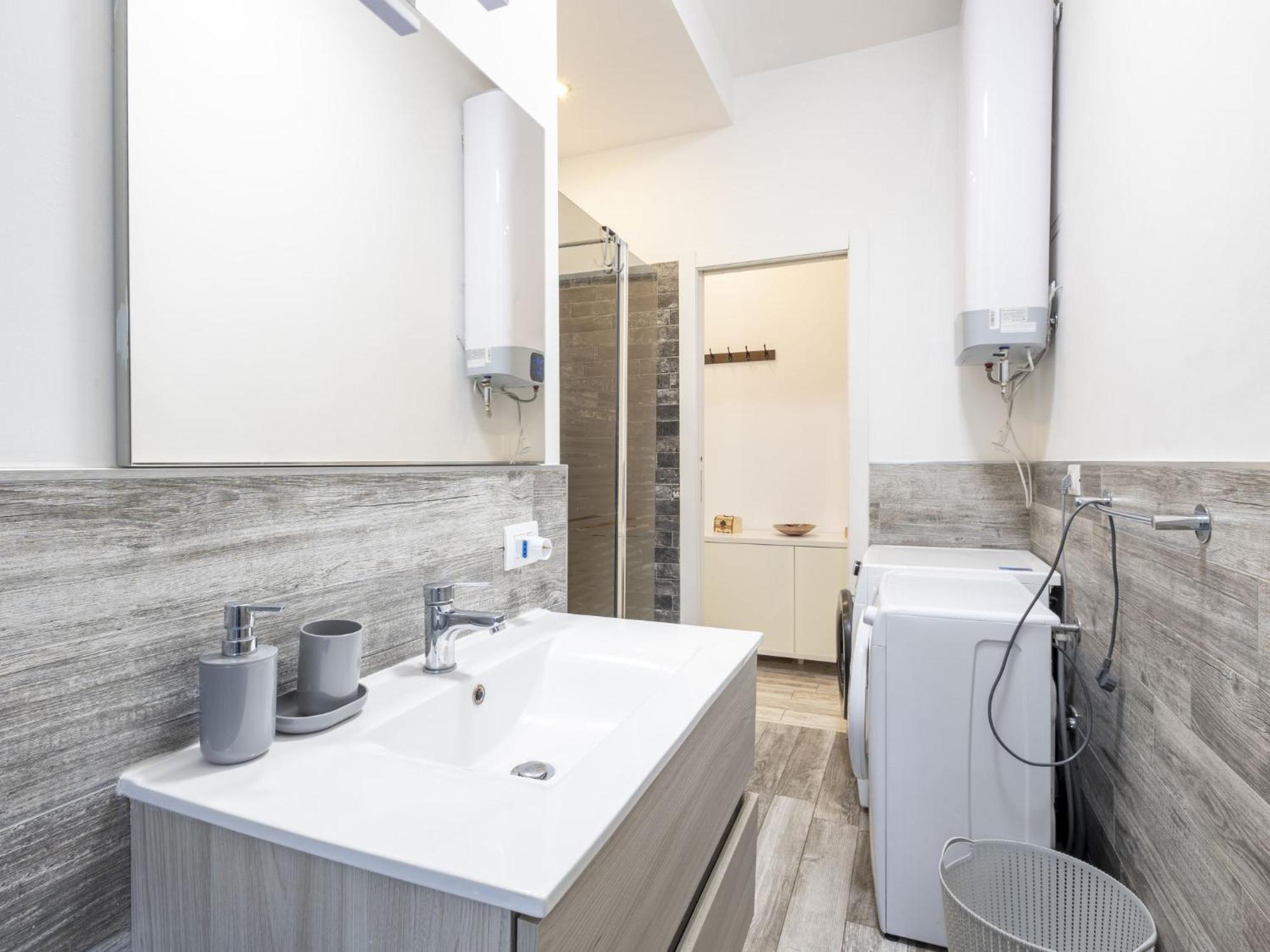 Suzzani Flat By Interhome Milan