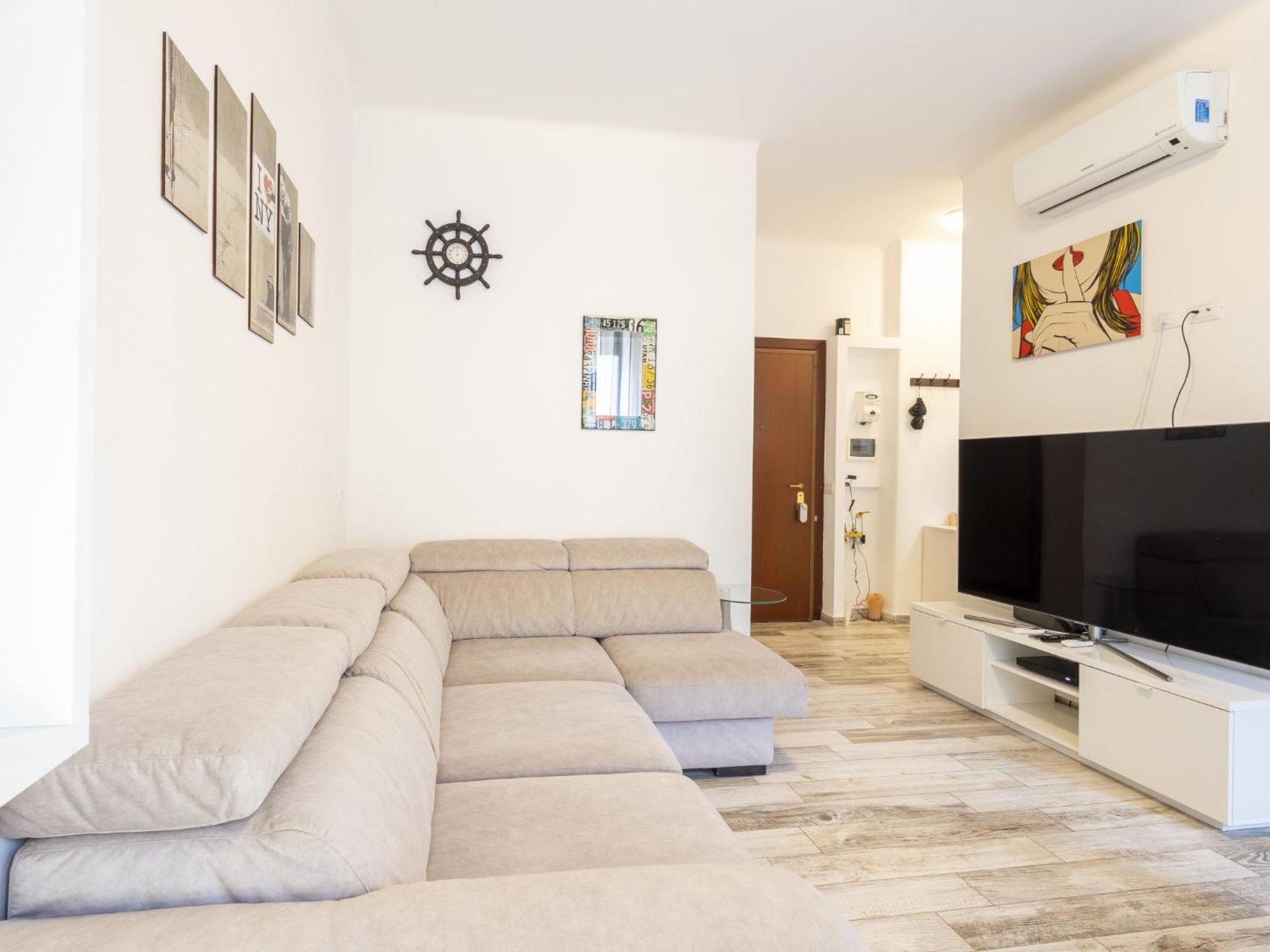 Suzzani Flat By Interhome Apartment