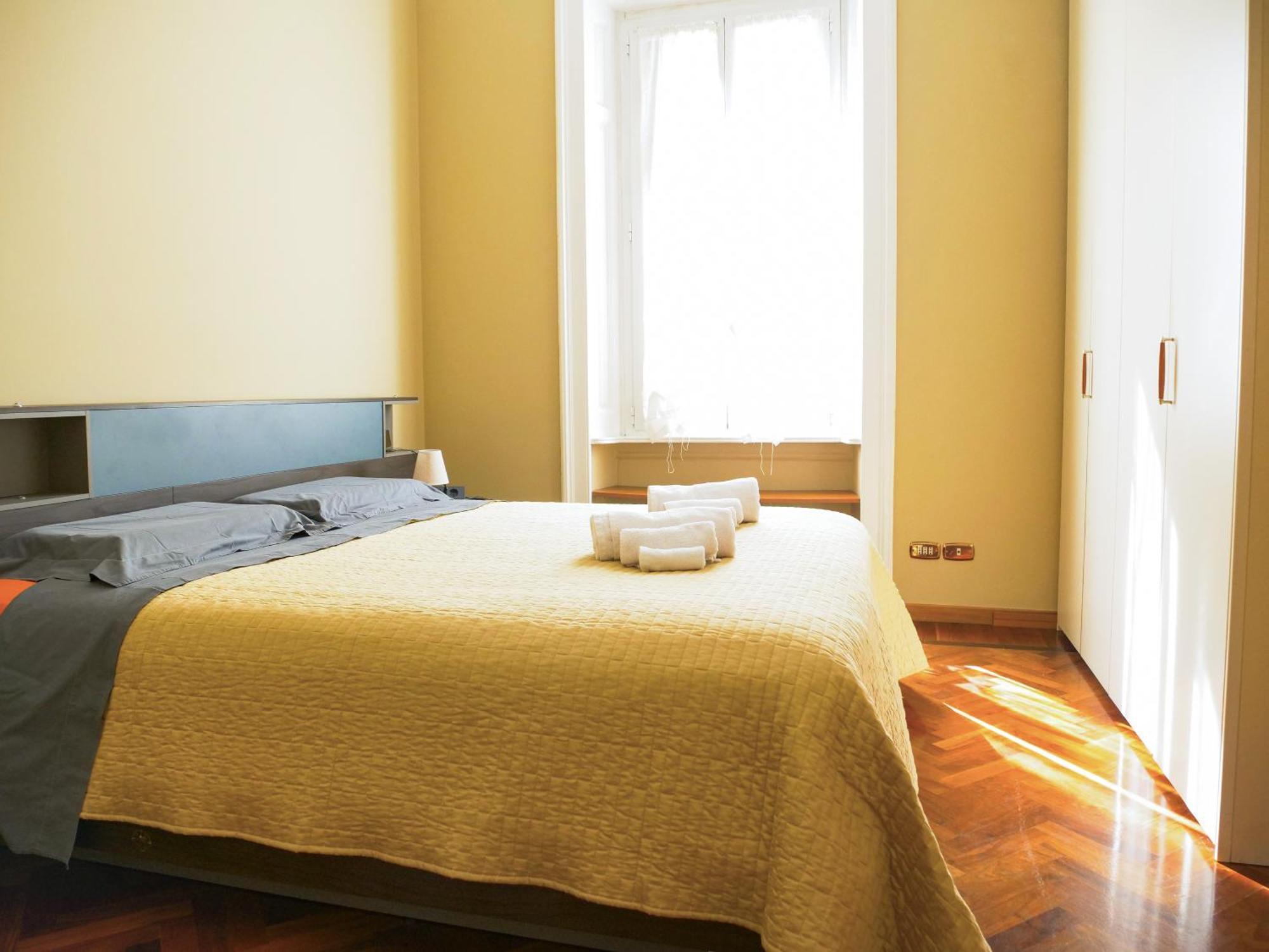 Apartment Wonderful Downtown Apartment-hd Netflix, King-size Bed, Two Minutes' Walk From Metro *