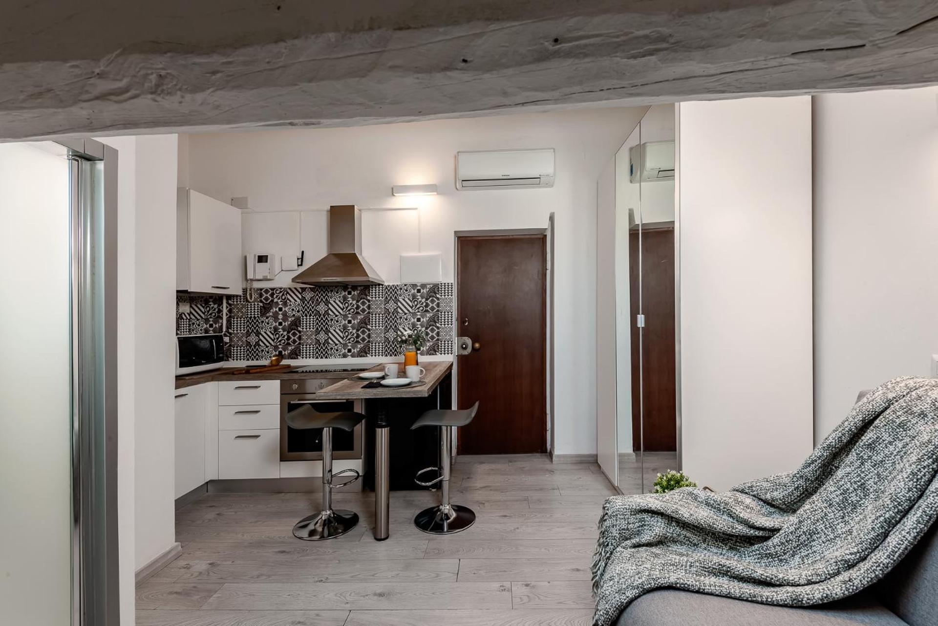 Stayeasy Corso 9 - Attic Milão