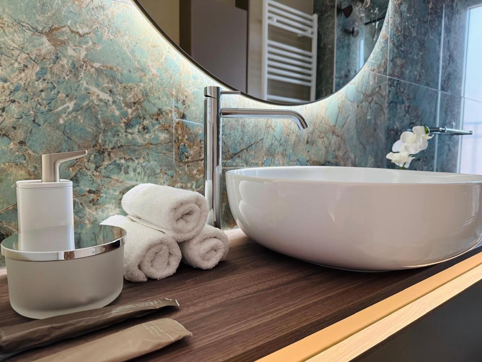 Apartment Casa Estia - Mico, Citylife, San Siro, Elegance And Comfort In The Heart Of Milan