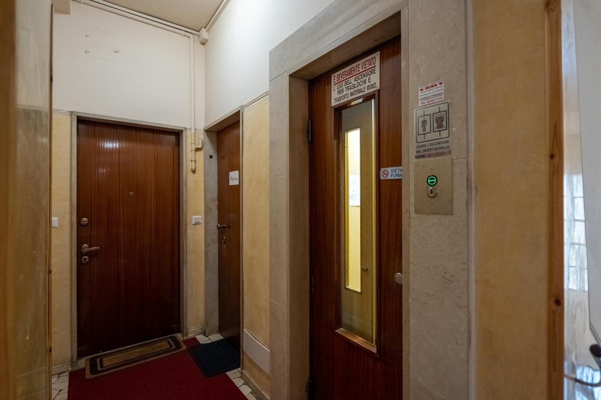 Apartment Mac Mahon 9 *