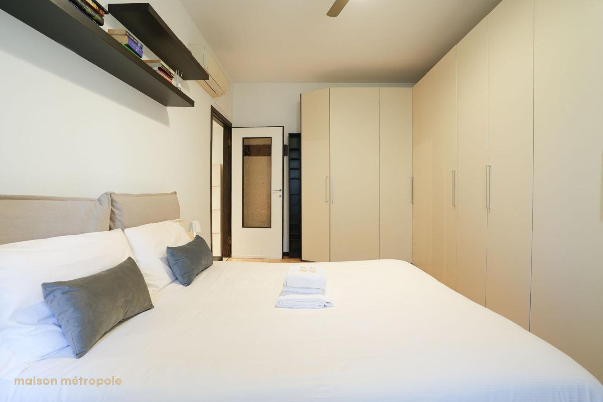 Linate Airport House *