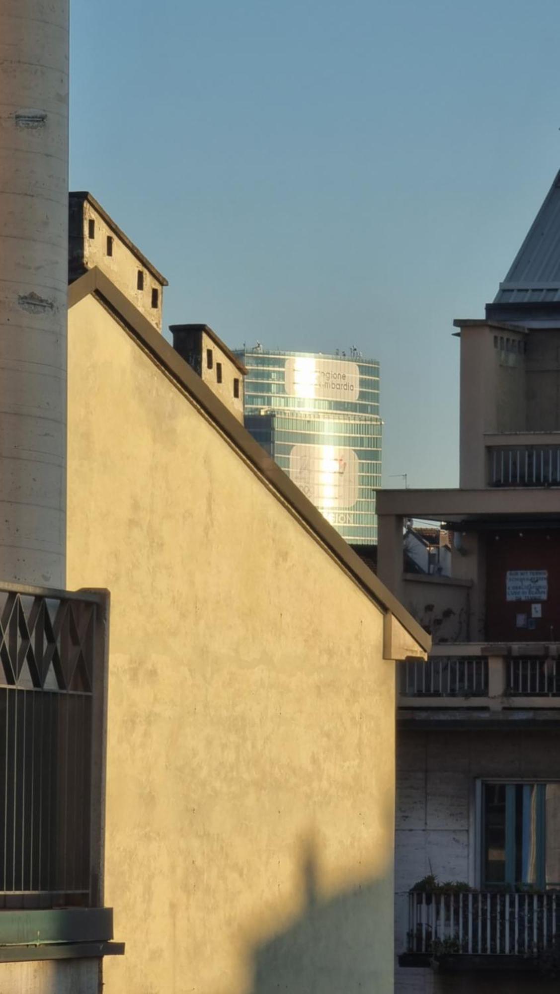 Luminoso Monolocale Mm3 Dergano Sky Legnone Apartment Milan